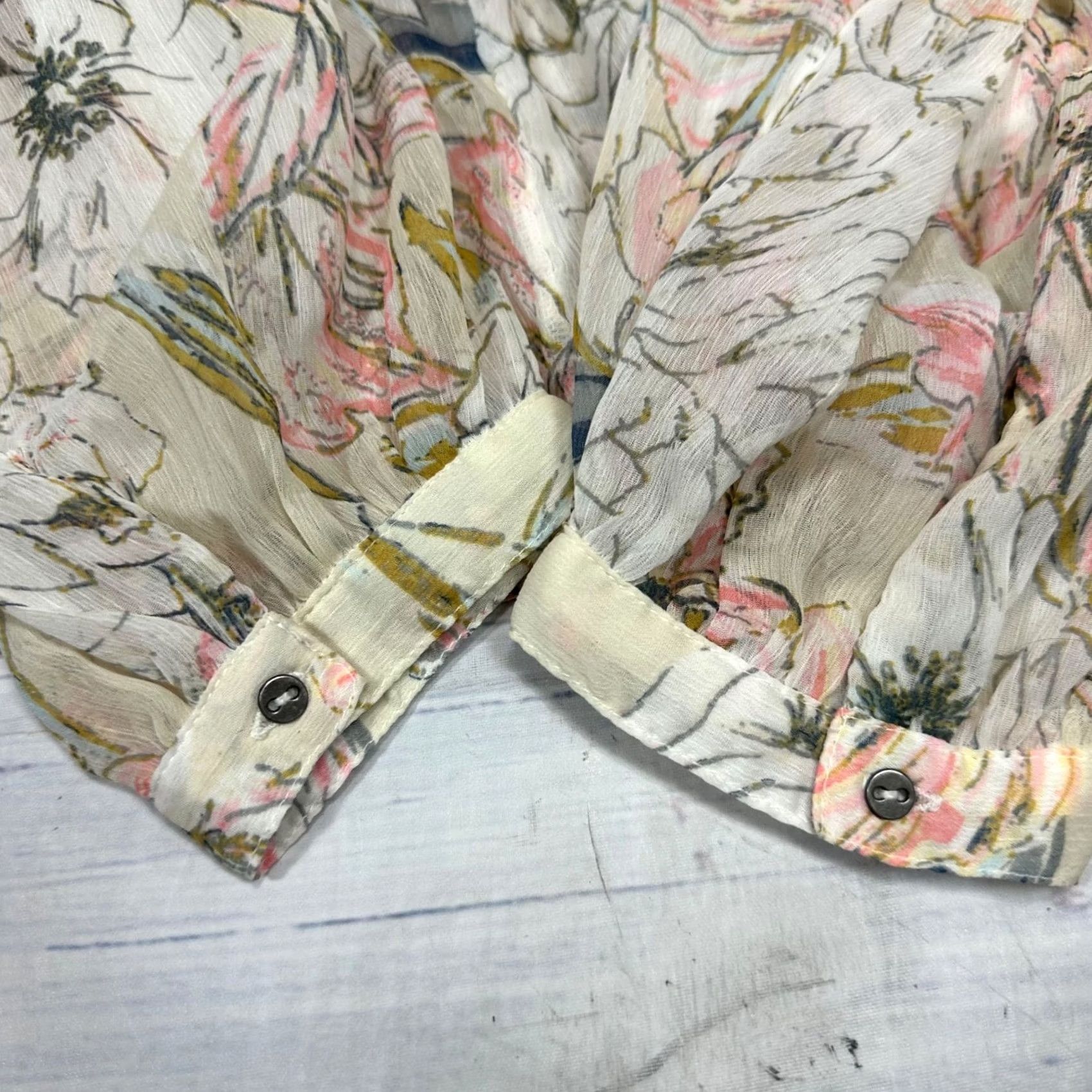 Lucky Brand Lucky Brand Blouse Long Sleeve Floral Beige Pink Sz M Womens Size M / US 6-8 / IT 42-44 - 5 Thumbnail
