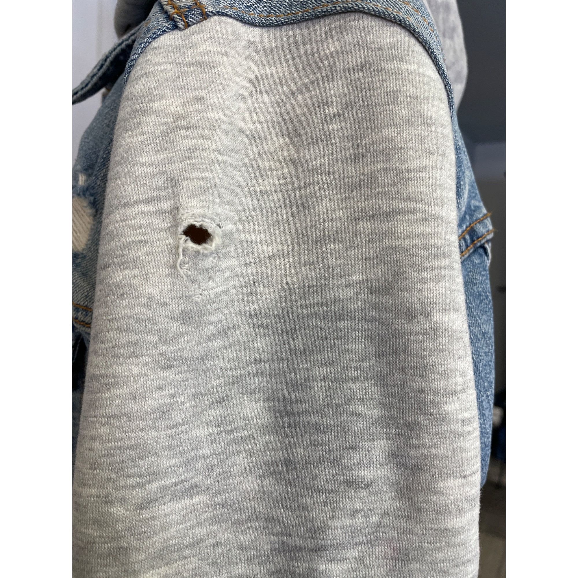 Hollister Hollister Men's Blue /Gray Denim Hoodie Jacket Size M SKU 57 Size US M / EU 48-50 / 2 - 7 Thumbnail