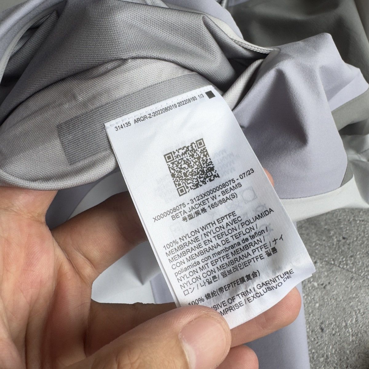 Arc'teryx × Beams Plus Arc'teryx x BEAMS Women's Beta Jacket Tranquil Size S / US 4 / IT 40 - 7 Thumbnail