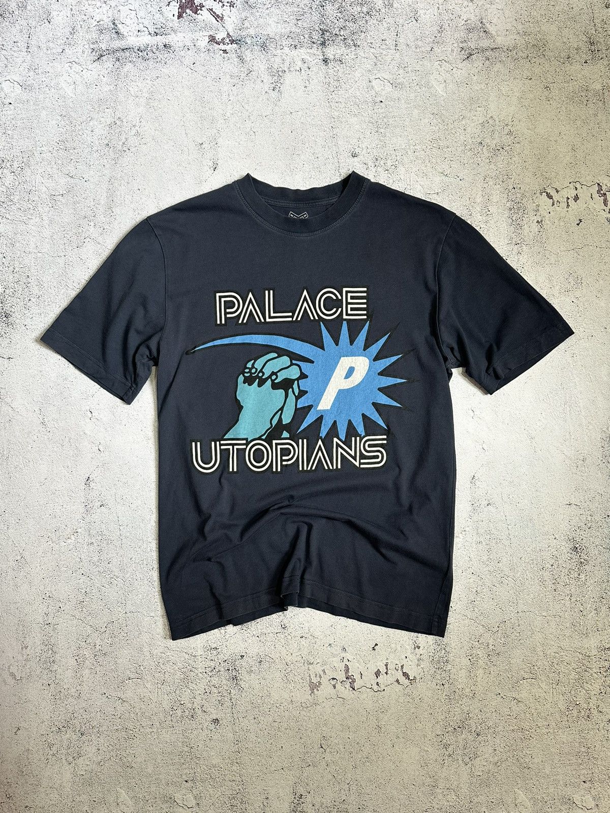 Palace 🩸RARE🩸 Palace Utopians tee Size US M / EU 48-50 / 2 - 1 Thumbnail