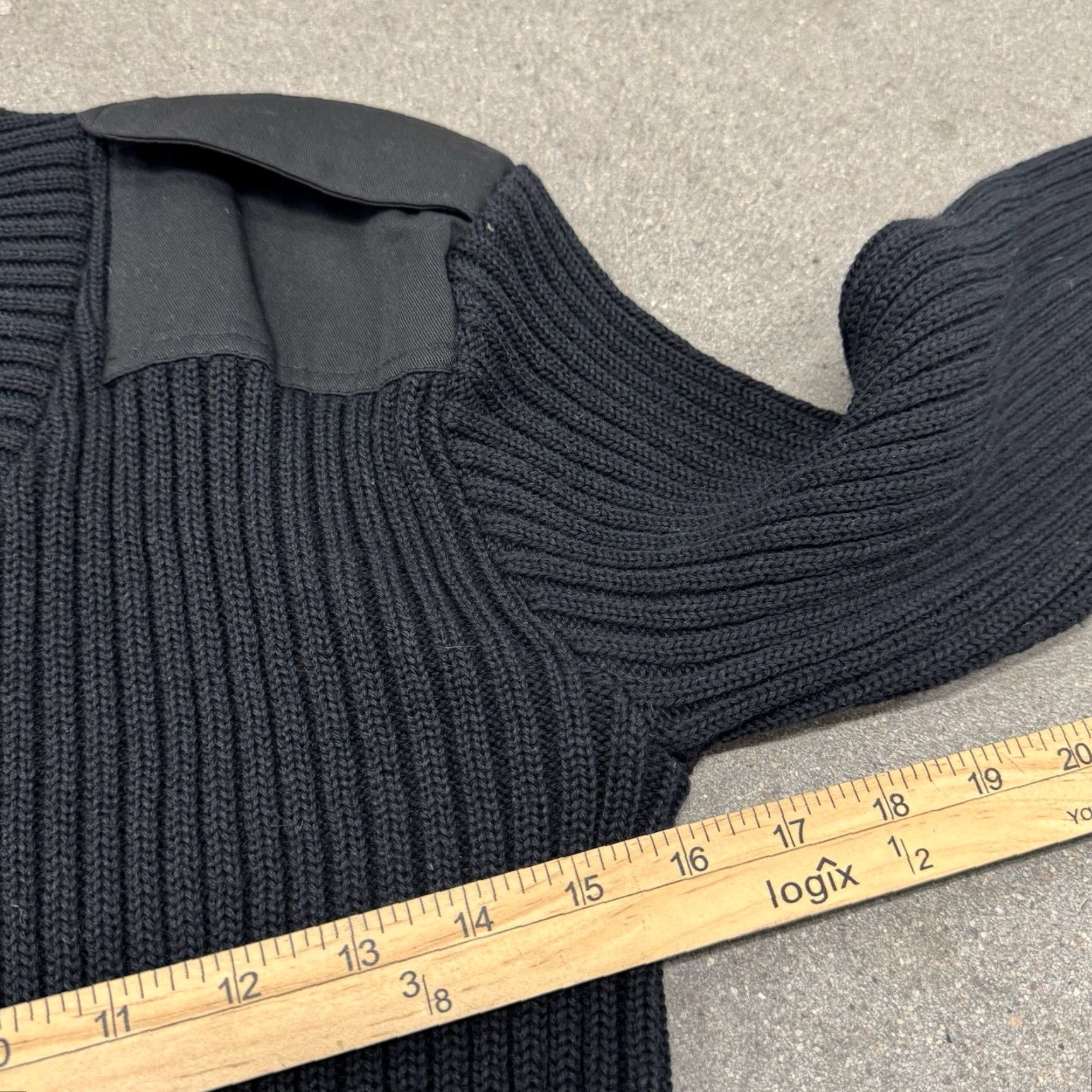 Commando VINTAGE Commando Sweater Men Long Sleeve Black Crew Neck M PullOver Elbow Patch Military Wooly Bean 40? Size US M / EU 48-50 / 2 - 4 Thumbnail