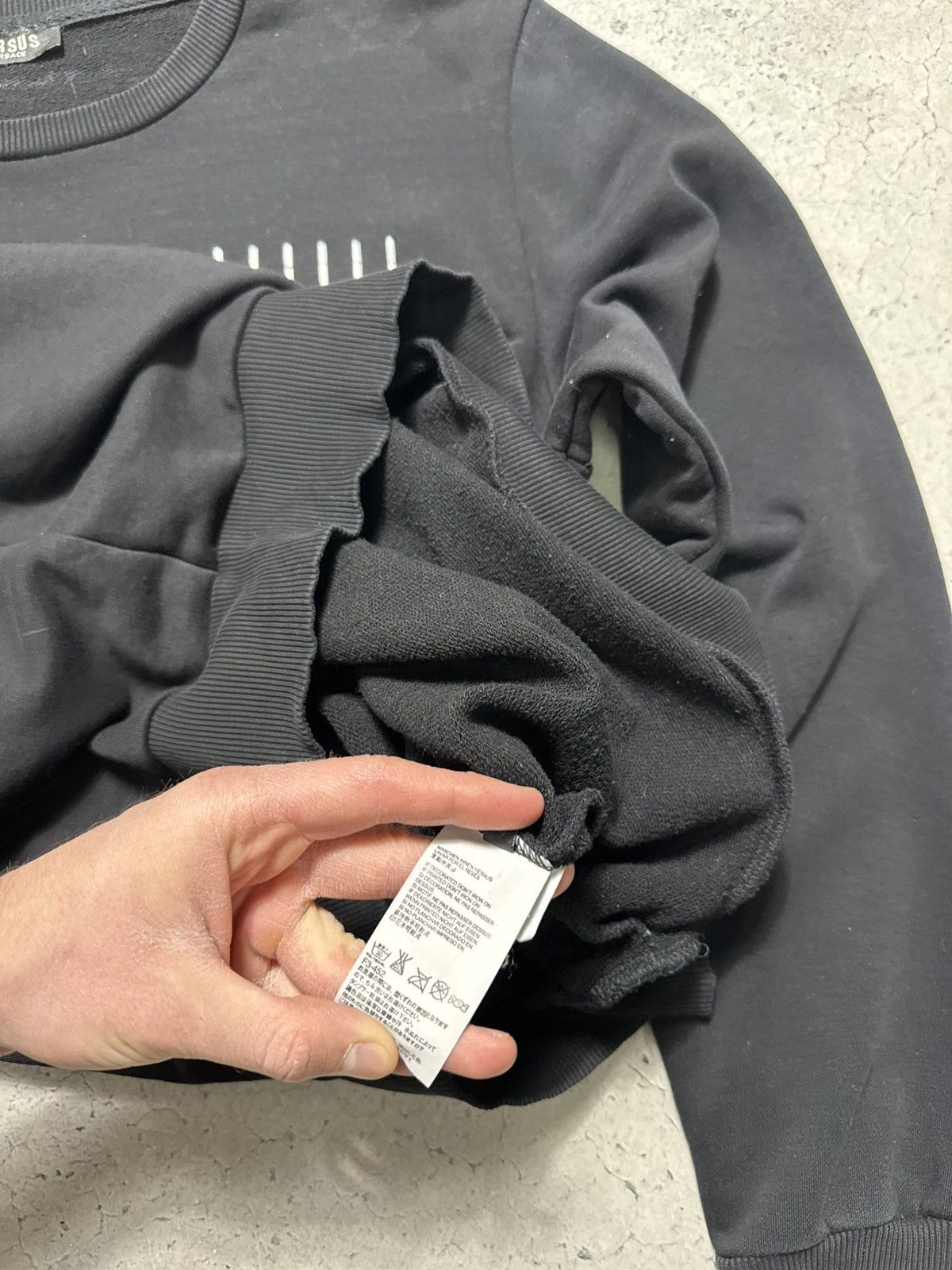 Versus Versace Versus Versace Big Logo Black Sweatshirt Luxury Size XL Size US XL / EU 56 / 4 - 8 Thumbnail