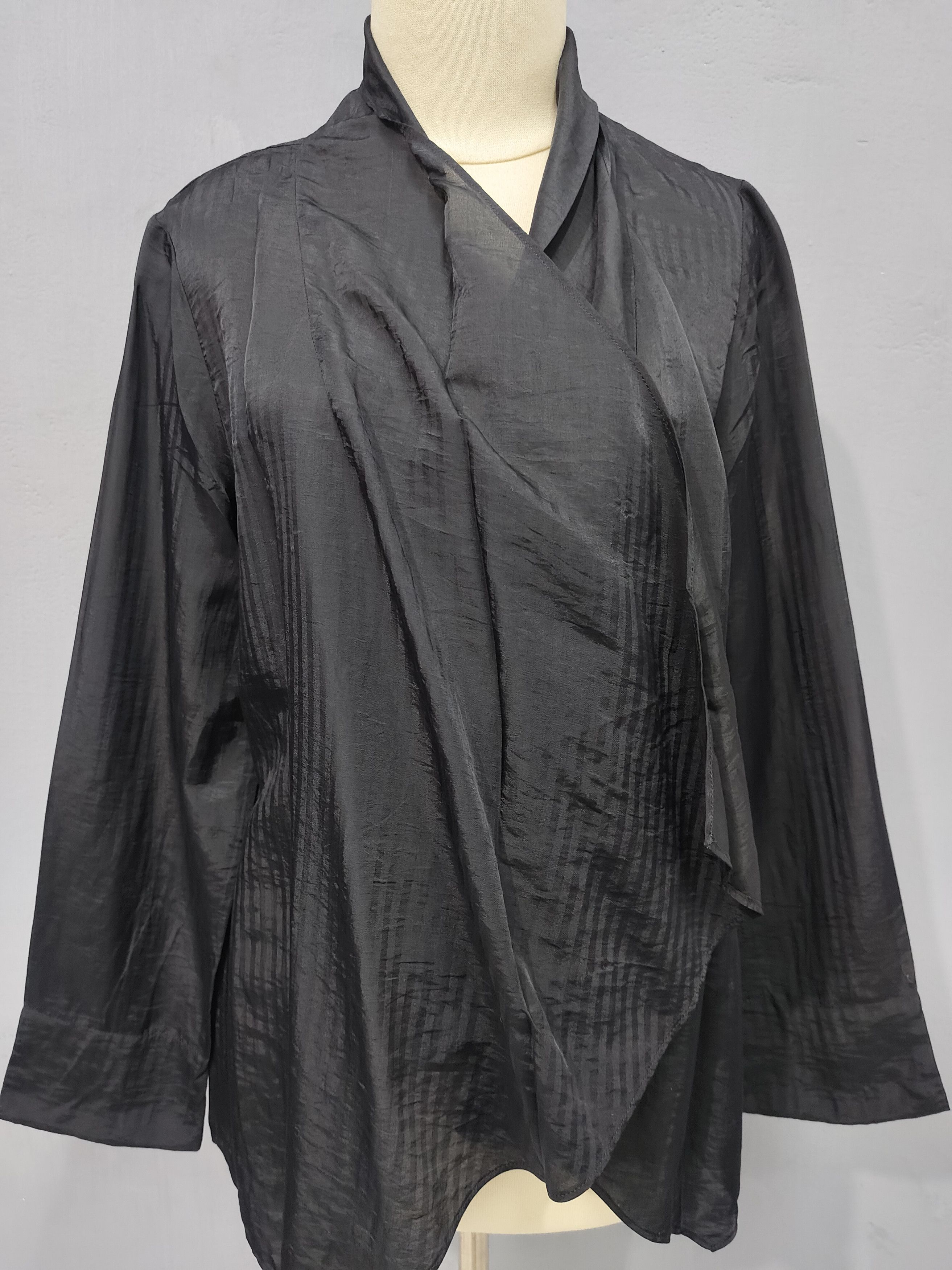 Japanese Brand 2000s Proud Of🇯🇵Gothic Minimal Darkwear Layering Rayon Top Size M / US 6-8 / IT 42-44 - 3 Thumbnail