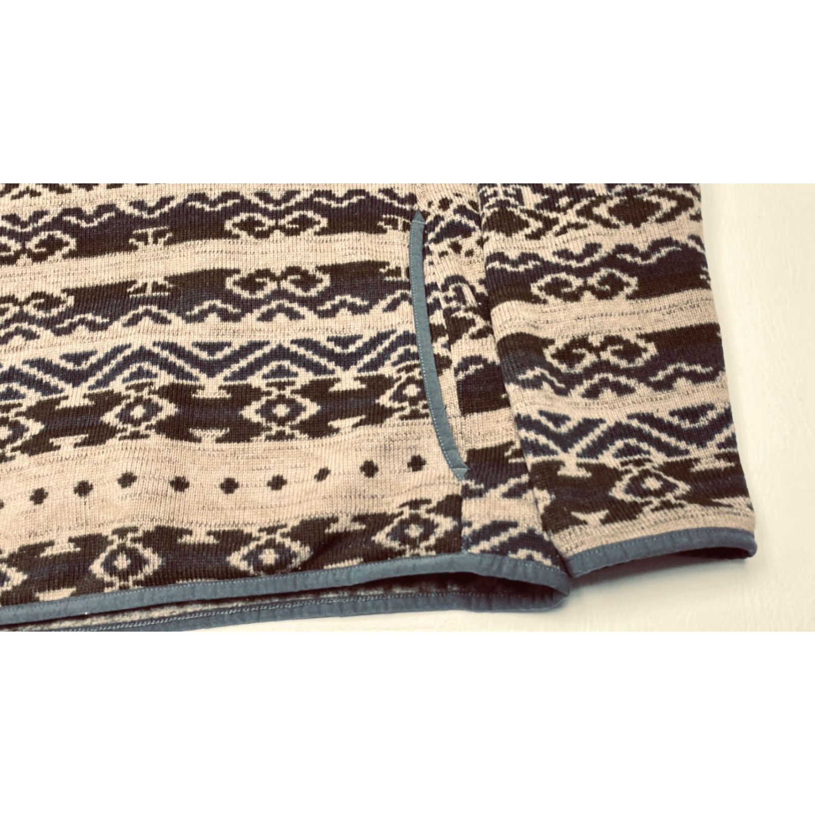 Vintage Mens Large Aztec Print Fleece Pullover Sherpa Adventure Gear 7715 - Mens Large Aztec Print Fleece Pullover Sweater Sherpa Adventure Gear 7715 Size L / US 10 / IT 46 - 4 Thumbnail