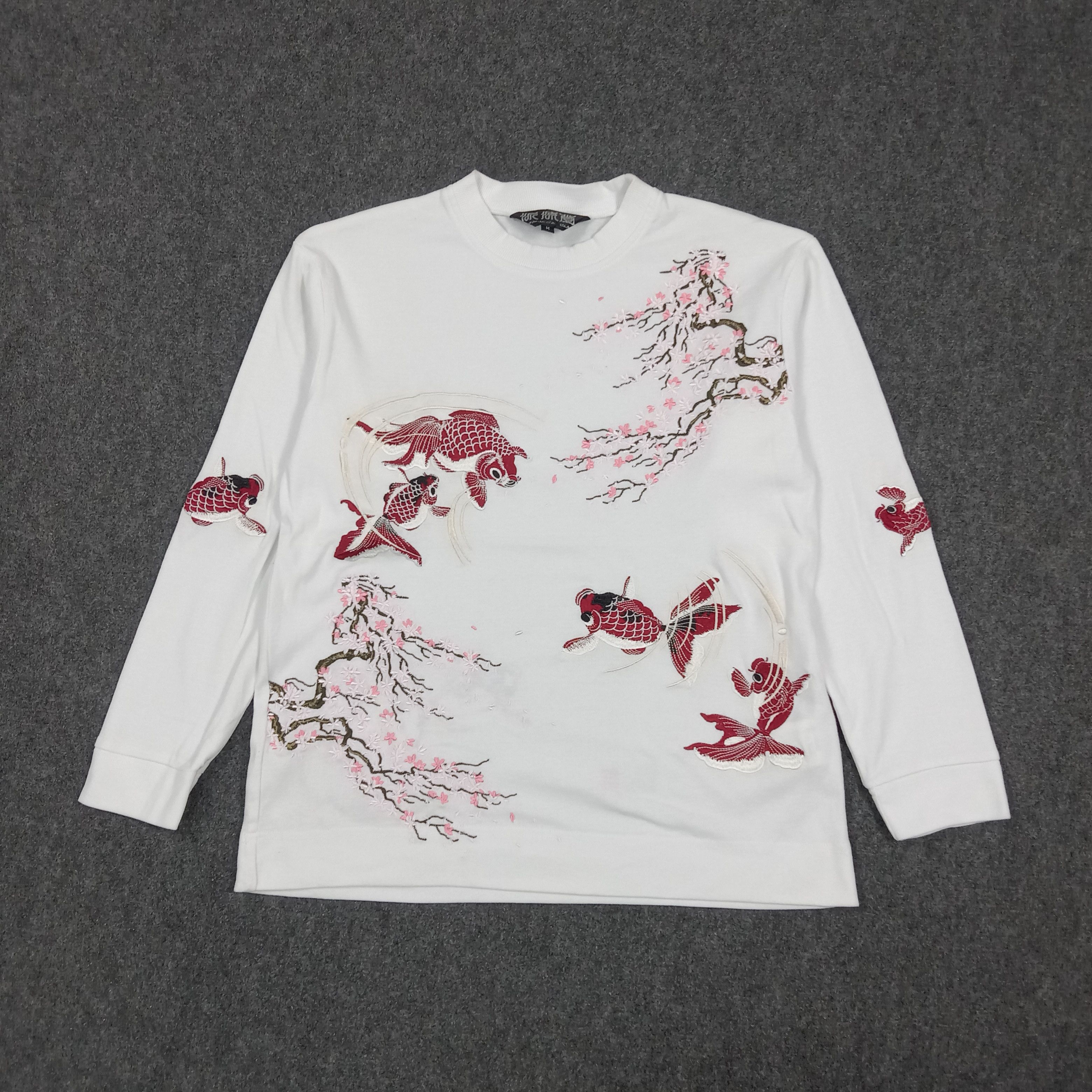 Japanese Brand Karu-Toh Japanese Goldfish Embroidered Sukajan Tshirt C292N6 Size US M / EU 48-50 / 2 - 1 Thumbnail