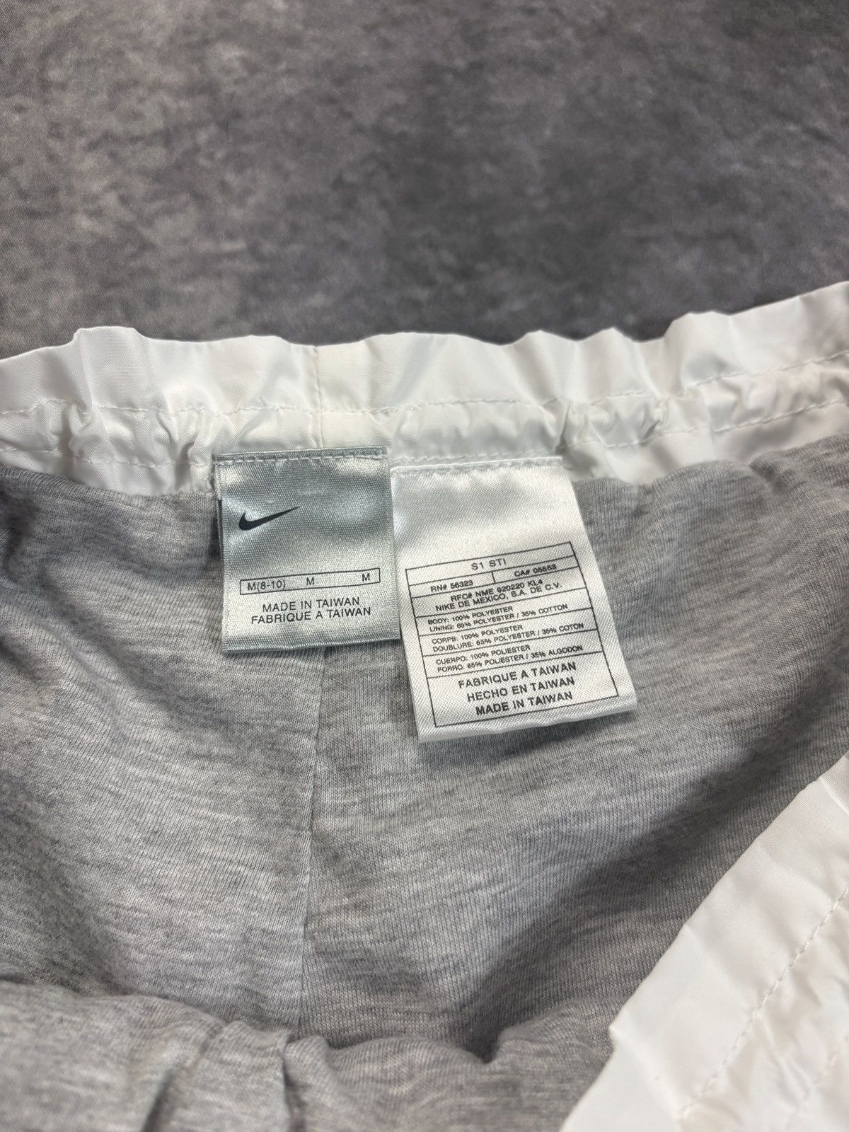 Nike × Vintage 2000s Nike Track Pants Vintage Nike Lined Nylon Flare Loose Size 32" / US 10 / IT 46 - 5 Thumbnail
