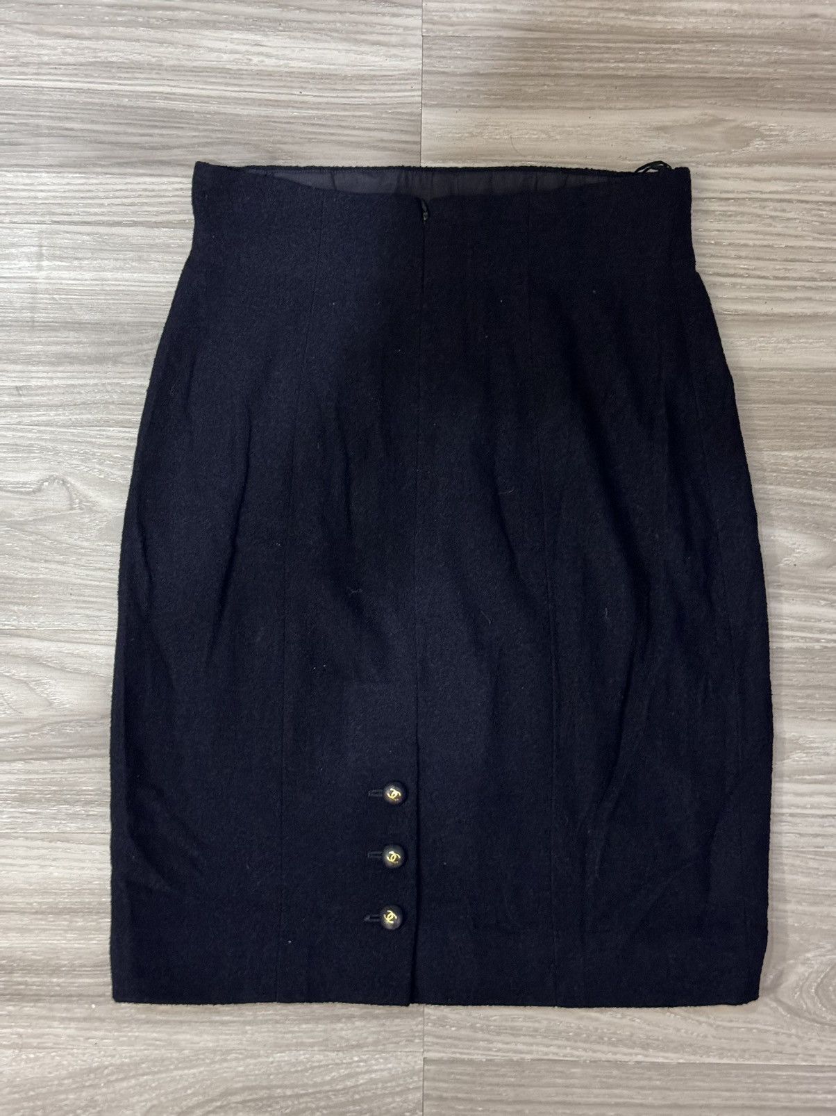 Chanel Vintage Chanel Tweed Skirt Size 30" / US 8 / IT 44 - 7 Thumbnail