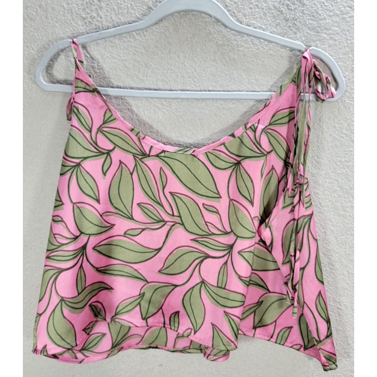 Vintage Gyal Bashy Tank Cropped Sleeveless 2XL Pink Floral Recycled Polyester Lounge NWT Size XXL / US 16-18 / IT 52-54 - 4 Thumbnail
