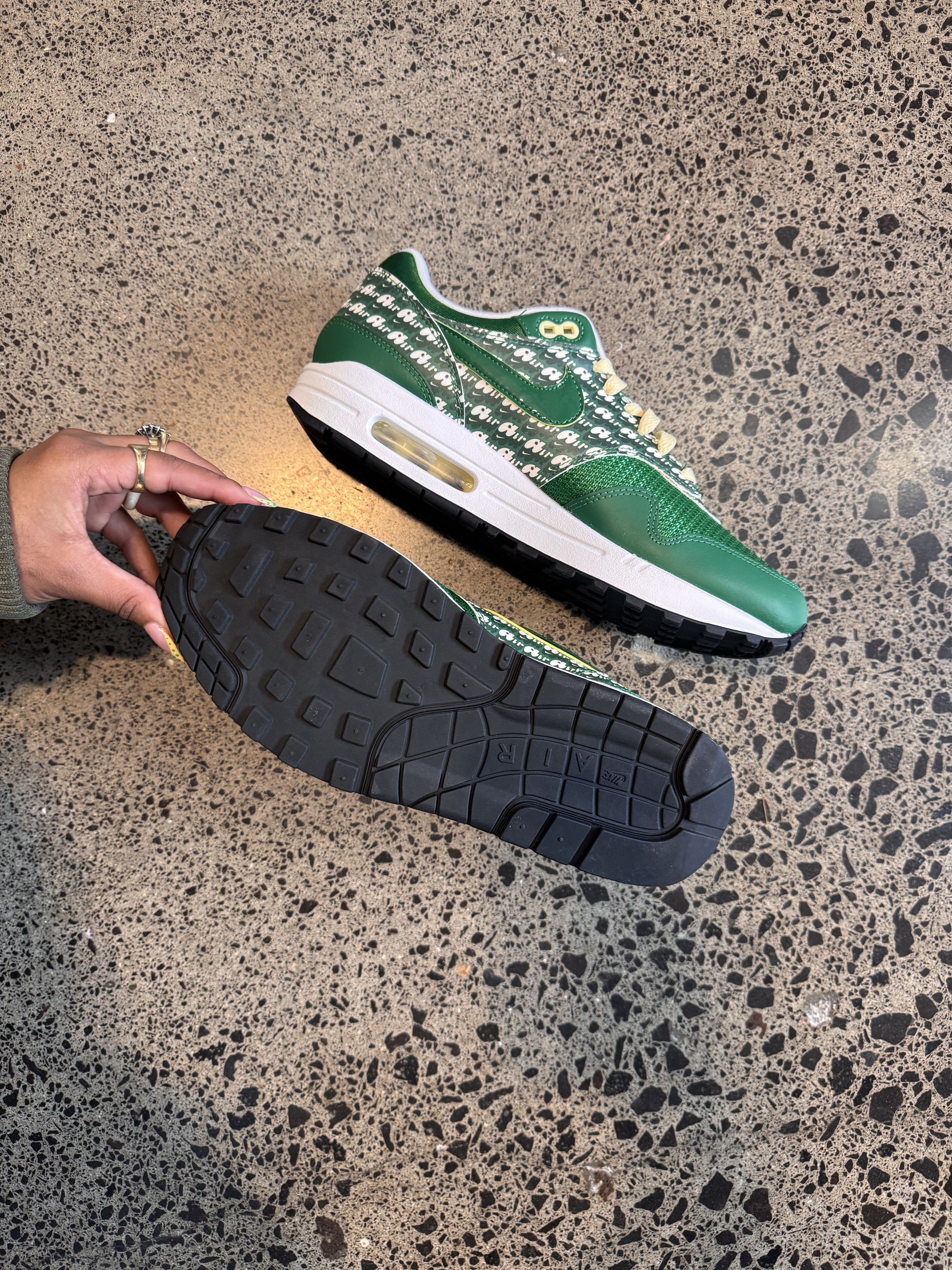 Nike Nike Air Max 1 PRM "Limeade" sneakers Size US 9 / EU 42 - 5 Thumbnail