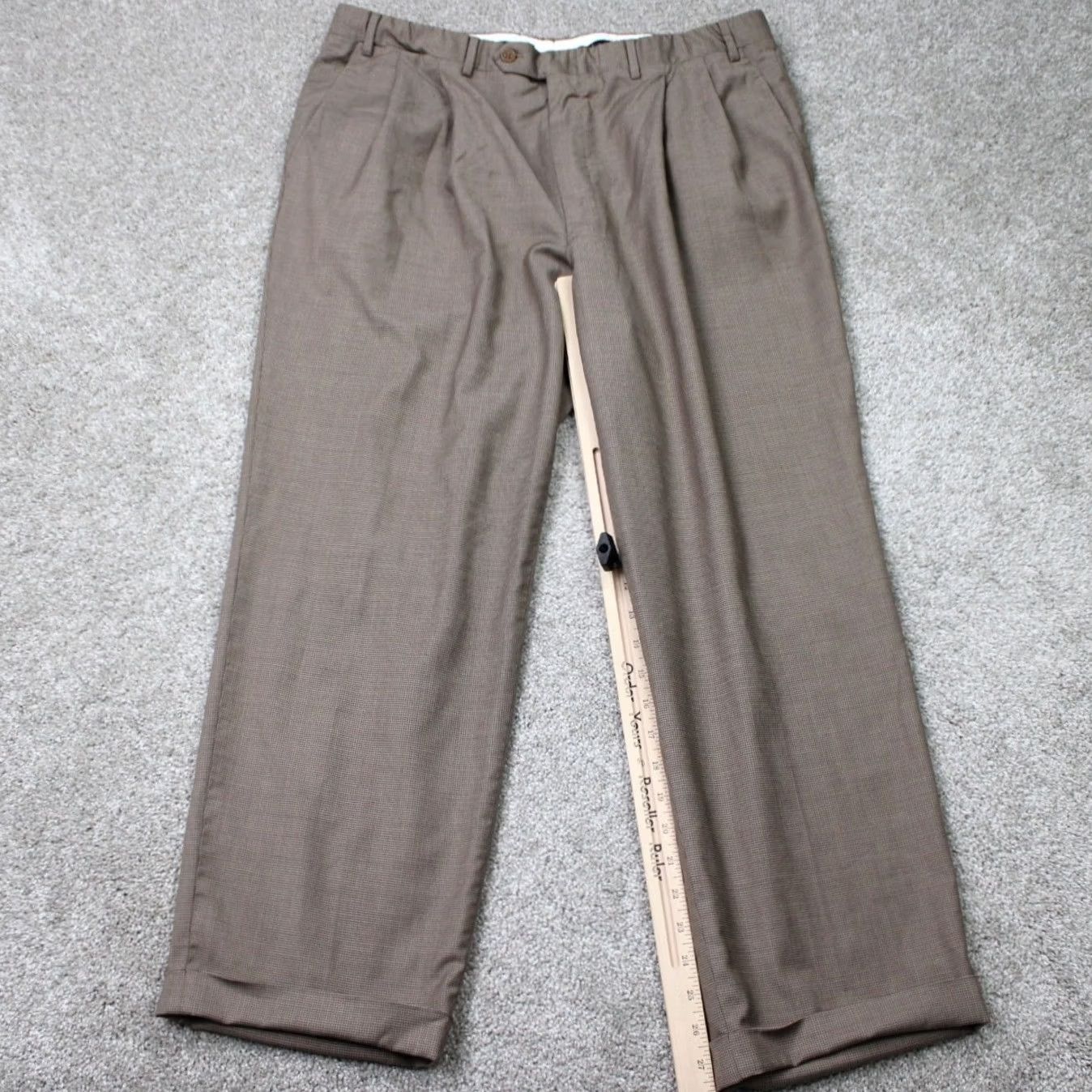 Canali Canali Dress Pants Mens 36x28 Brown Checkered Pleated 100% Wool Lined Dress Pants Regular Mens Brown Checkered 36x28 Wool Rayon Lined Vintage? Size US 36 / EU 52 - 3 Thumbnail
