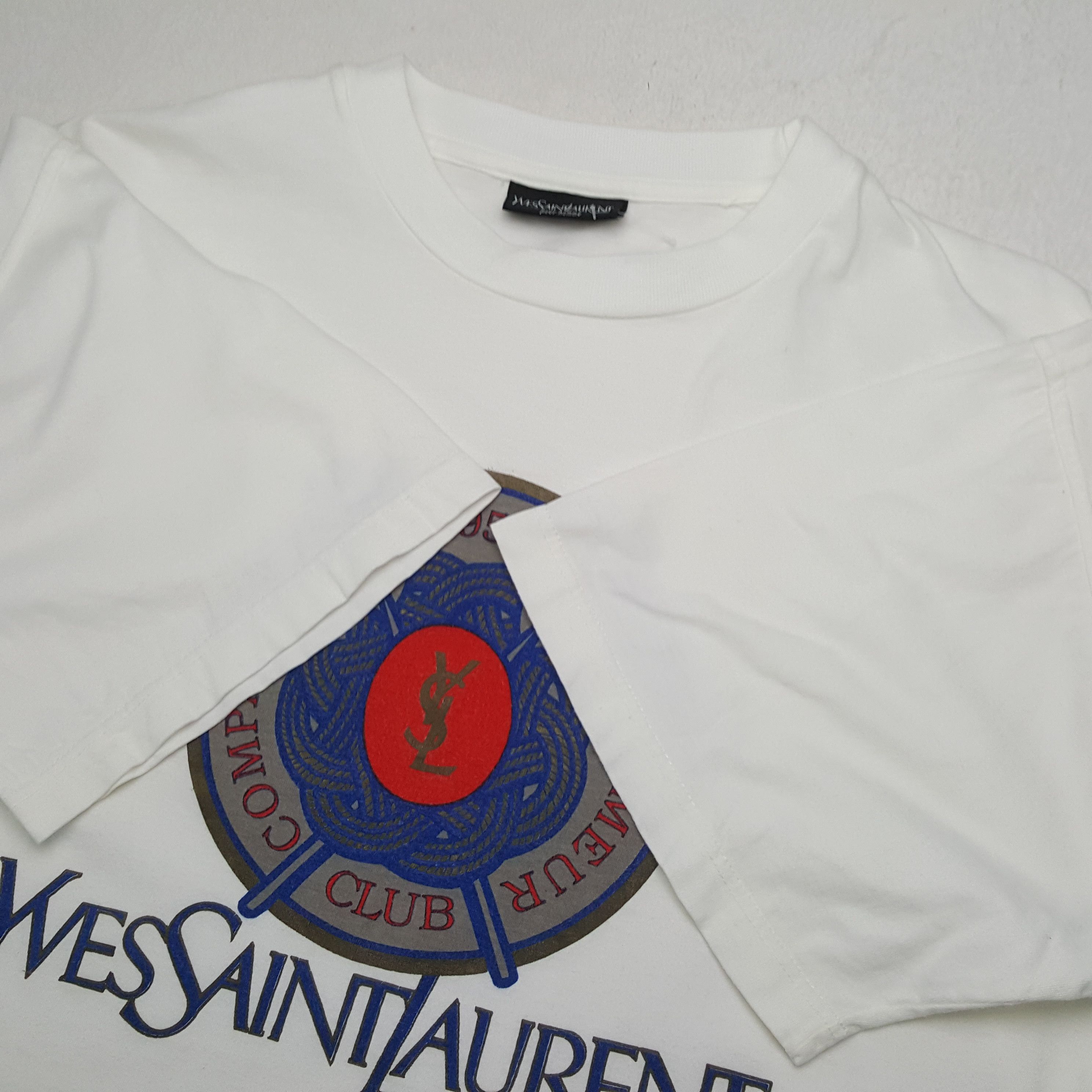 Yves Saint Laurent Yves Saint Laurent Fashion Brand Tshirt RR14 Size US L / EU 52-54 / 3 - 5 Thumbnail