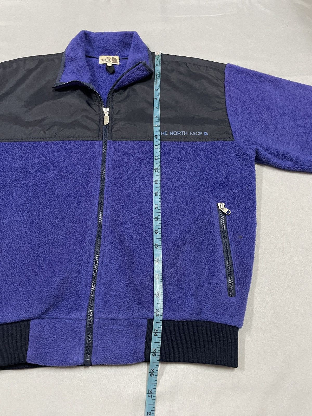 The North Face Vintage The North Face flece jacket. Two tone size L Size US L / EU 52-54 / 3 - 7 Thumbnail
