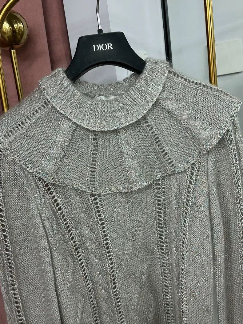 Valentino Valentino Knitted sweater with a ruffled leaf collar Size S / US 4 / IT 40 - 2 Thumbnail