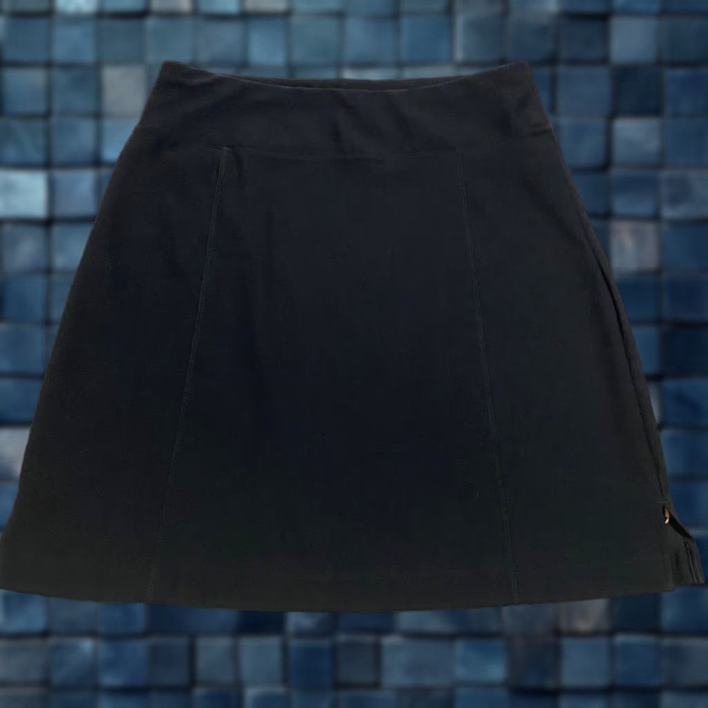 Vintage Lucy Skirt Womens Small Short A-Line Black Solid Knit Pockets Polyester Spandex Casual Spring Summer Womens Size 28" / US 6 / IT 42 - 1 Thumbnail