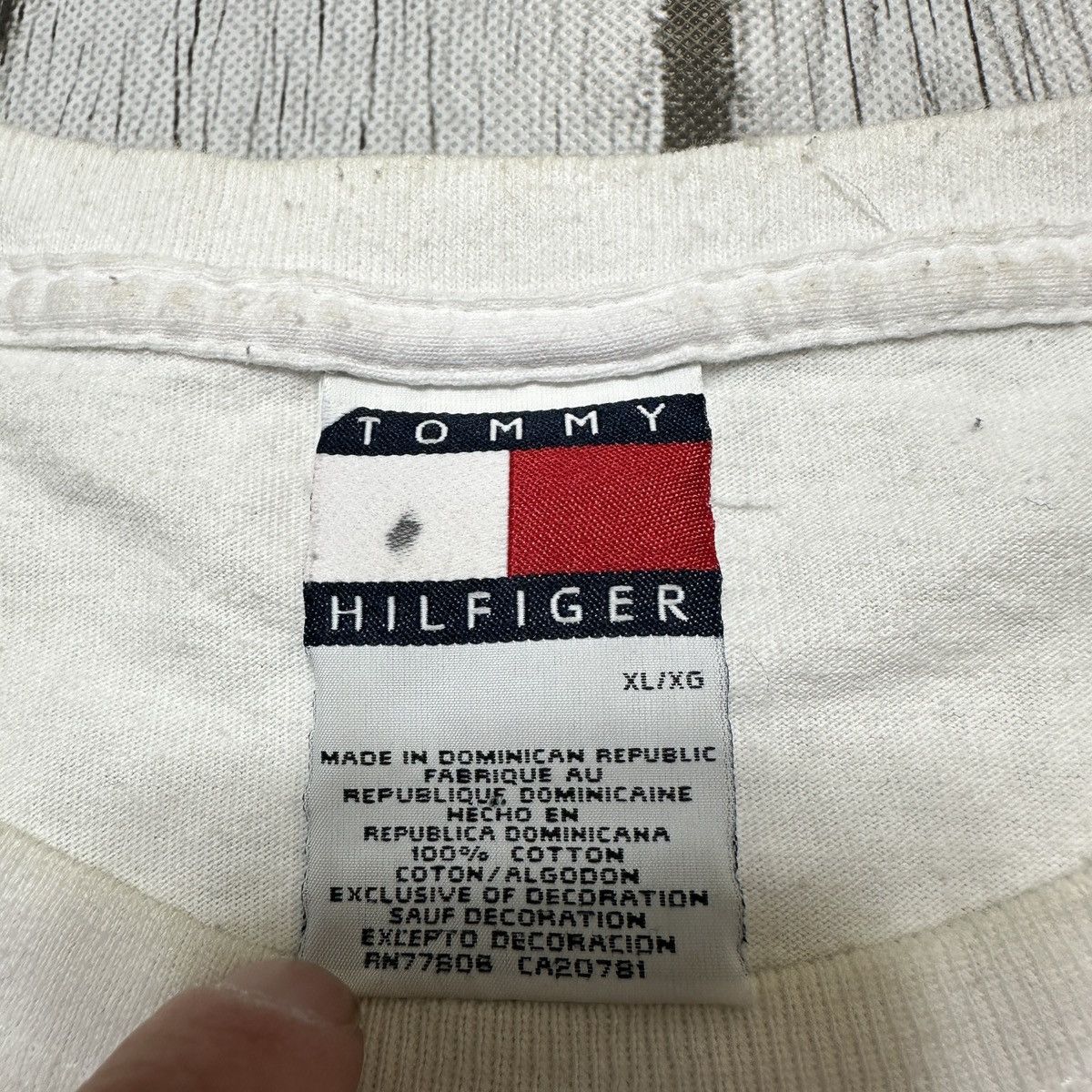 Tommy Hilfiger × Vintage Vintage Tommy Hilfiger tee Size US XL / EU 56 / 4 - 4 Thumbnail