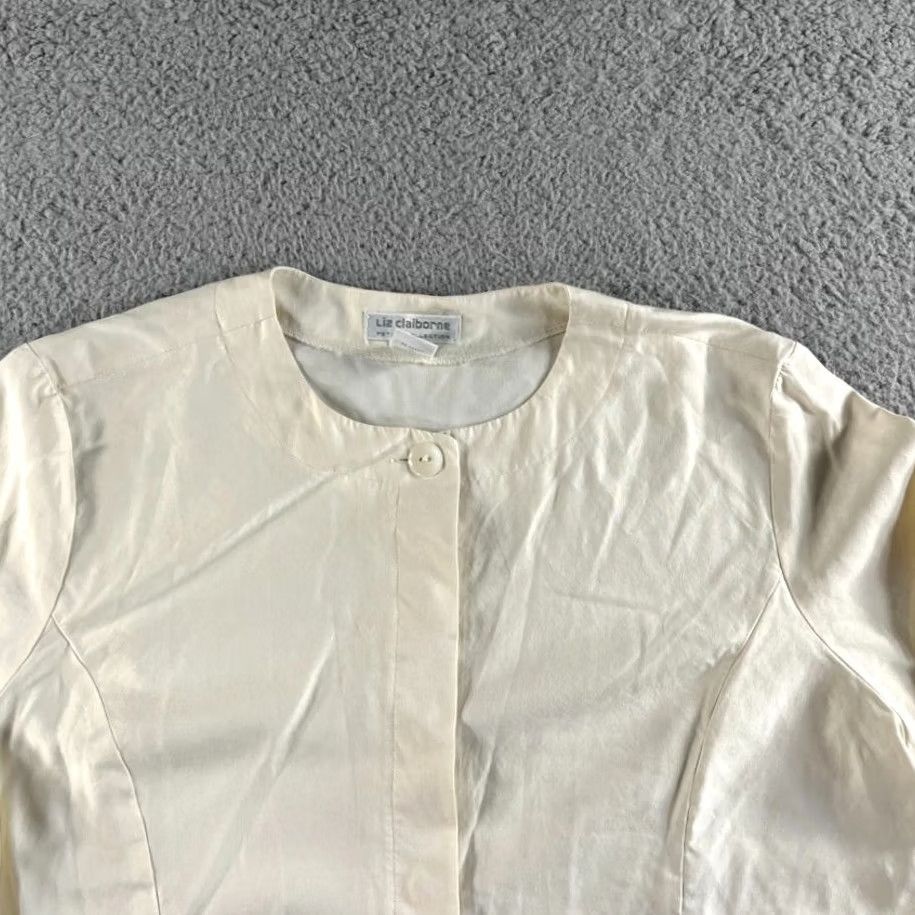 Liz Claiborne Liz Claiborne Blouse Shirt Silk Ivory 100% Silk Button Up Long Sleeve Womens Petite 14P Size XL / US 12-14 / IT 48-50 - 4 Thumbnail