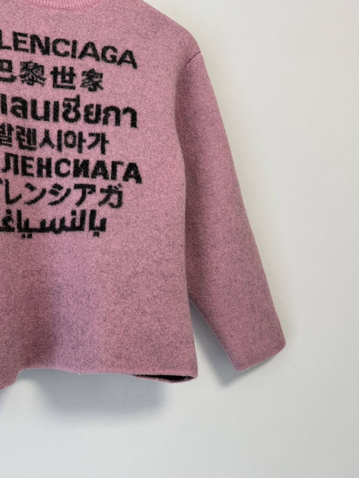 Balenciaga Balenciaga Pink Seven Language Sweater Size XS / US 0-2 / IT 36-38 - 3 Thumbnail