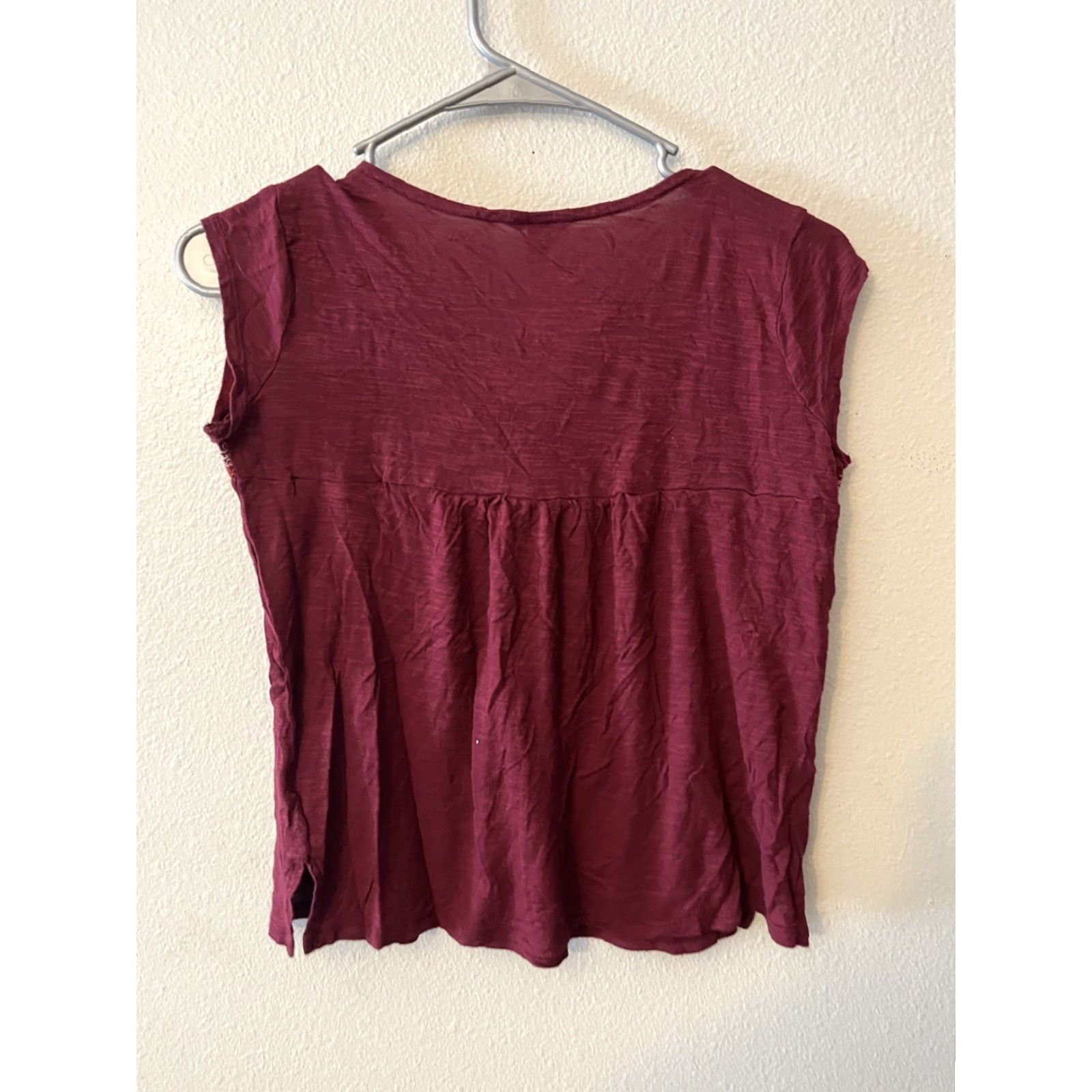 Aeropostale AEROPOSTALE Blouse Top Women's XS Fair Isle V-Neck Sleeveless Multicolor Burendy? (note: must use original words only) Size XS / US 0-2 / IT 36-38 - 3 Thumbnail