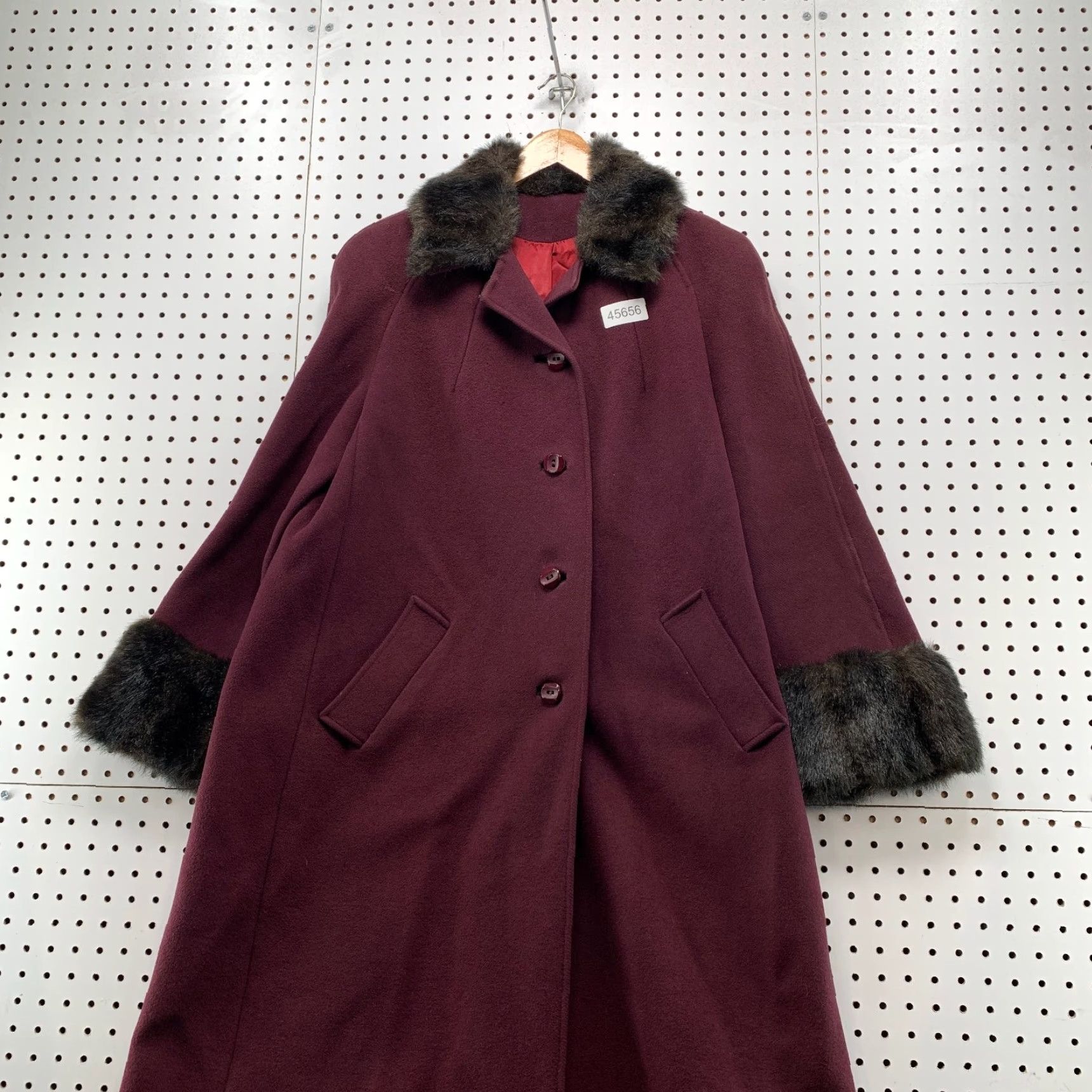 Vintage VINTAGE Forstmann Coat Womens XL Maroon 100% Wool Faux Fur Trim Overcoat Trench Long Sleeve Dry Clean Only Size XL / US 12-14 / IT 48-50 - 6 Thumbnail