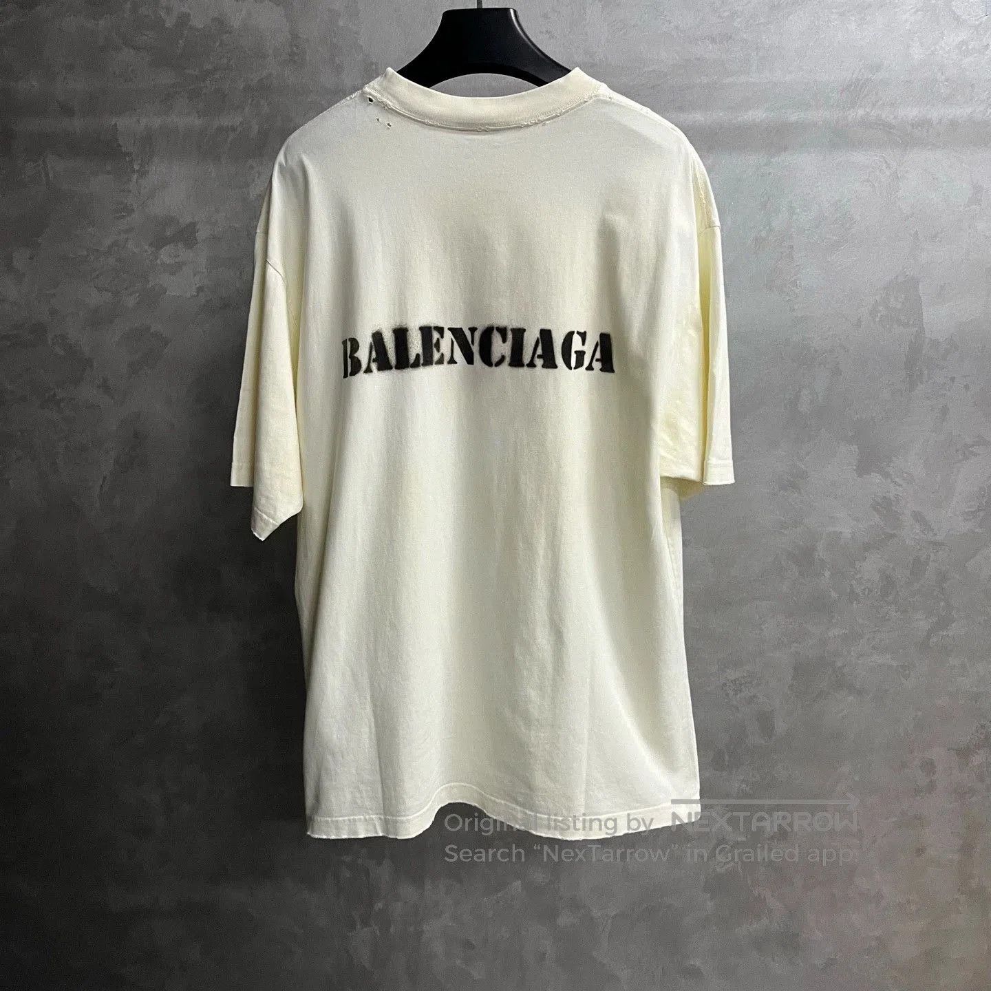 Balenciaga balenciaga white graphic short sleeve t-shirt. Size US XL / EU 56 / 4 - 5 Thumbnail