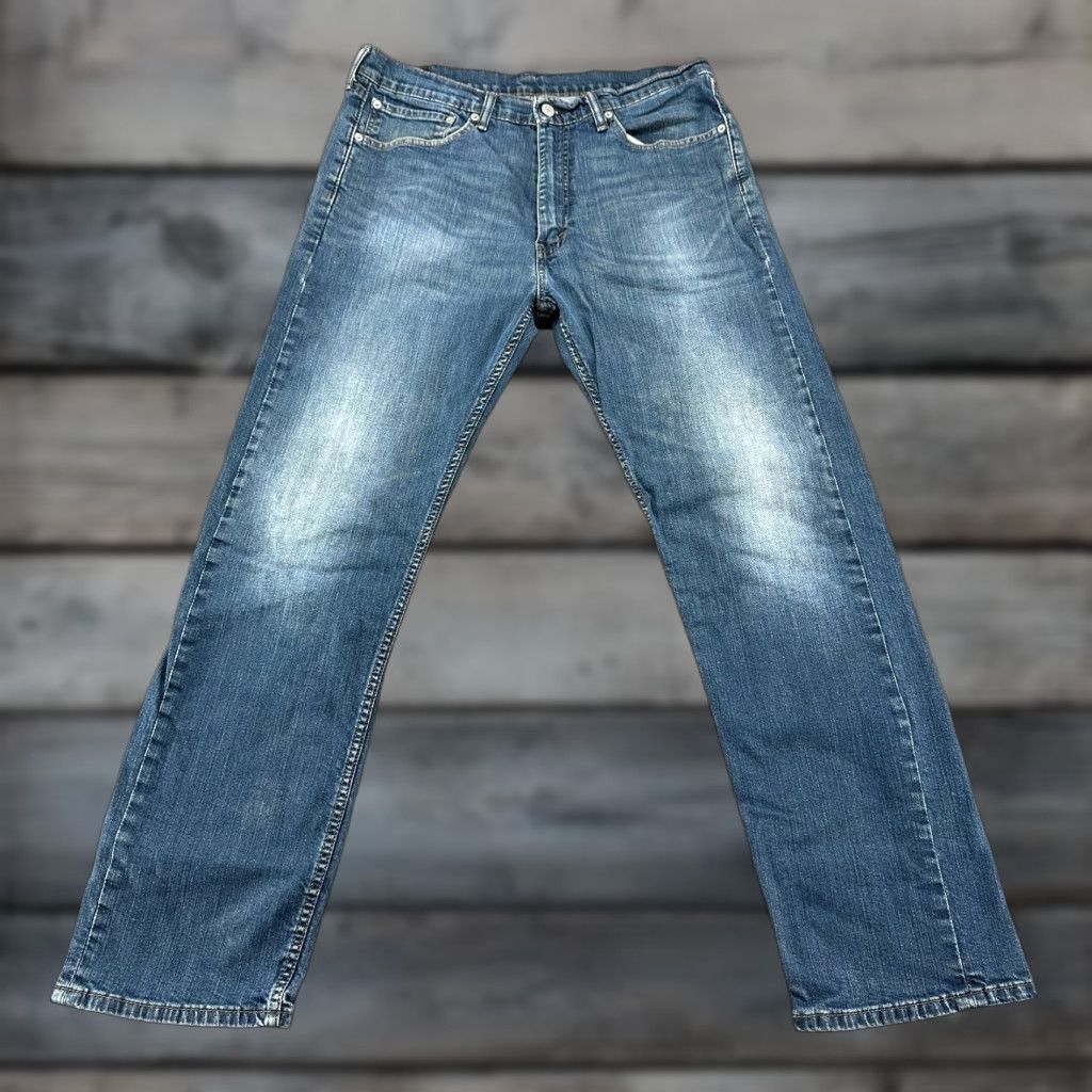 Levi's Levi's 505 Jeans Mens 36x32 Blue Regular Fit Straight Medium Wash Cotton Stretch Jeans Mens 36 Blue Regular Straight 505 Levi's 500 Series Vintage No Size US 36 / EU 52 - 1 Thumbnail