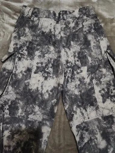 Designer × Japanese Brand Multi Pocket Cargo Pant Size US 32 / EU 48 - 3 Thumbnail