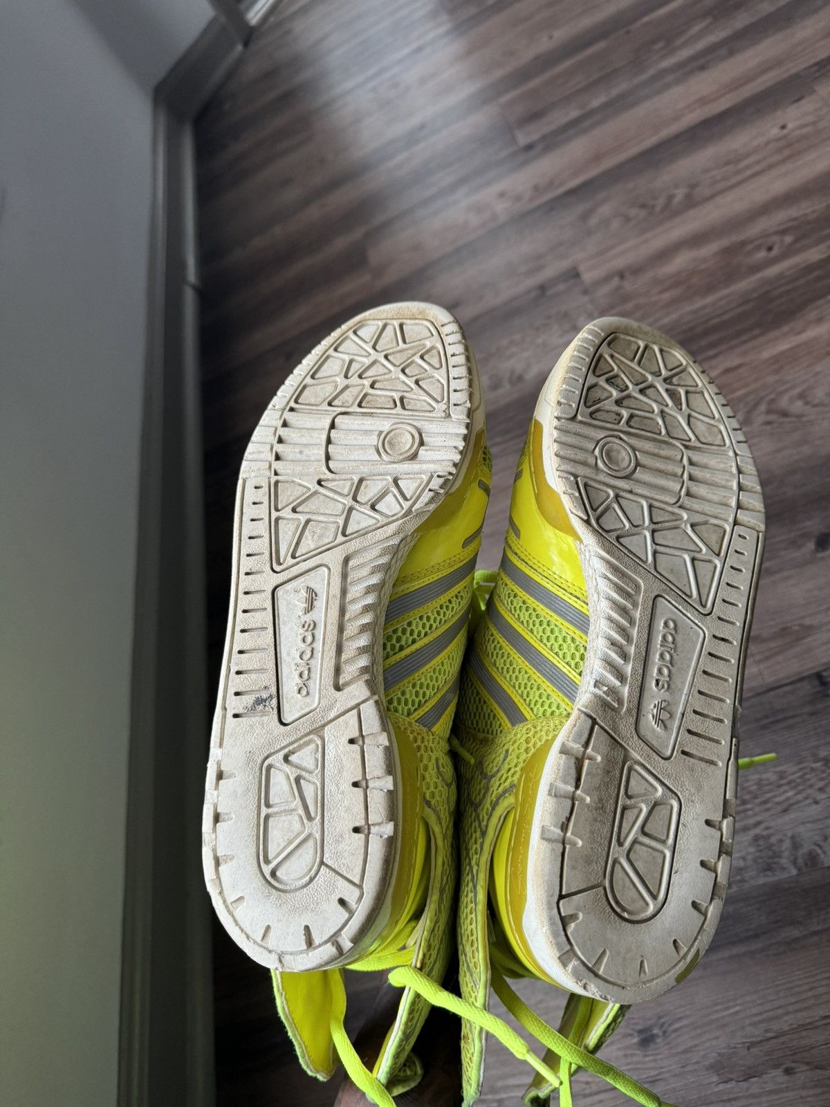 Adidas × Jeremy Scott Adidas Jeremy Scott 2.0 Wings Neon Size US 12 / EU 45 - 8 Thumbnail