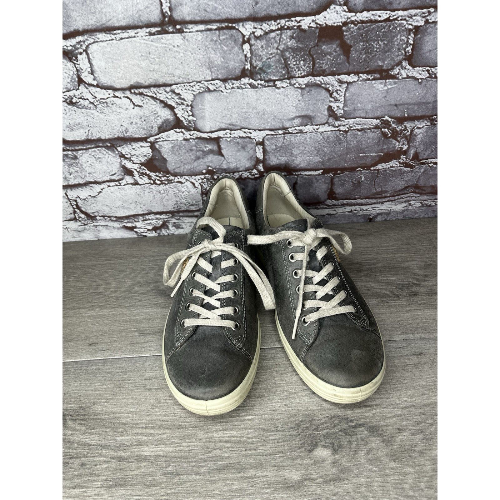 Ecco Ecco Danish Design Gray Leather Lace Up Sneakers Shoes Women Size US 6.5 / IT 36.5 - 22 Thumbnail