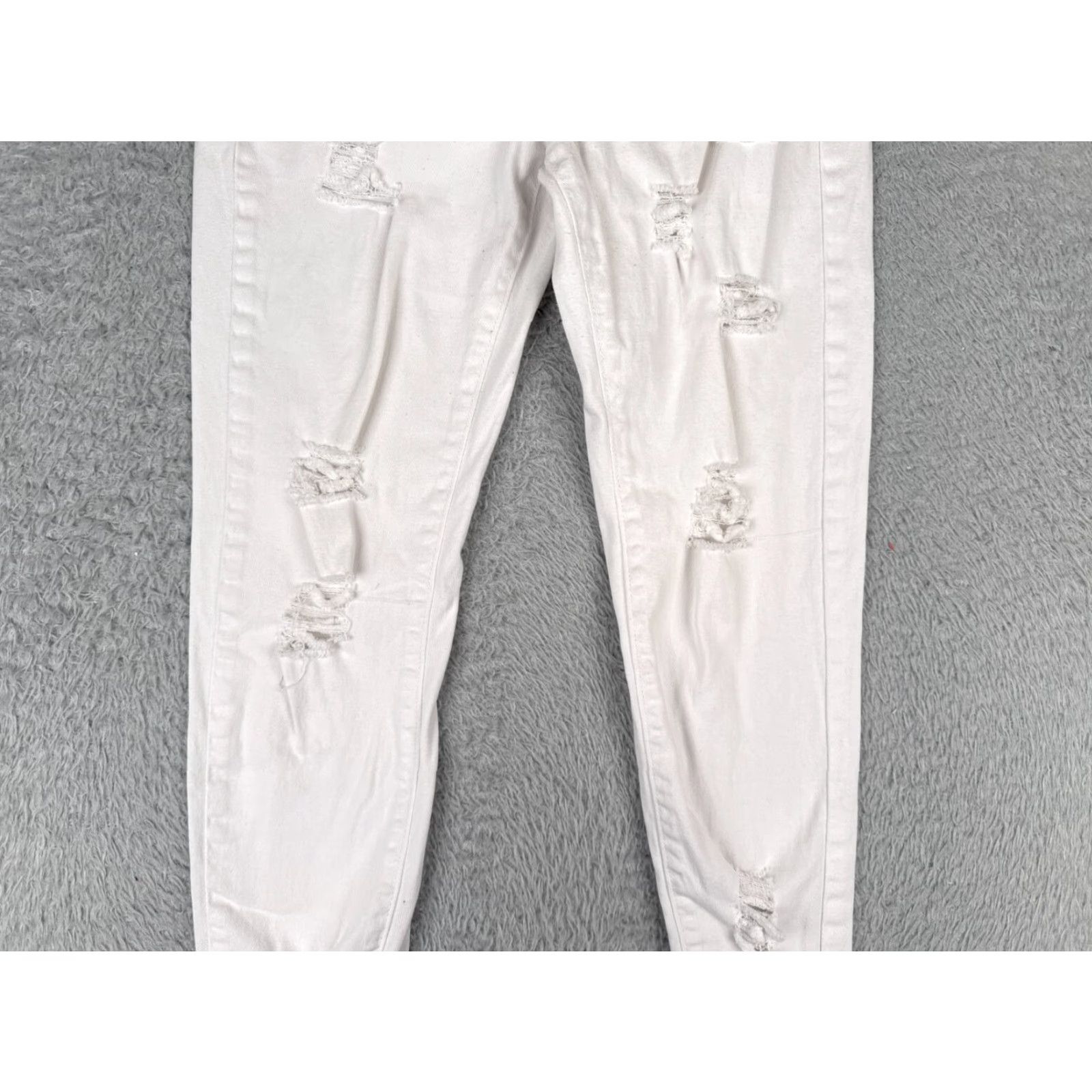 AG Jeans Tag Jeans Womens Jeans Tapered 26 White Distressed 24 Inseam 3 Wool? (Wait) Size 26" / US 2 / IT 38 - 3 Thumbnail