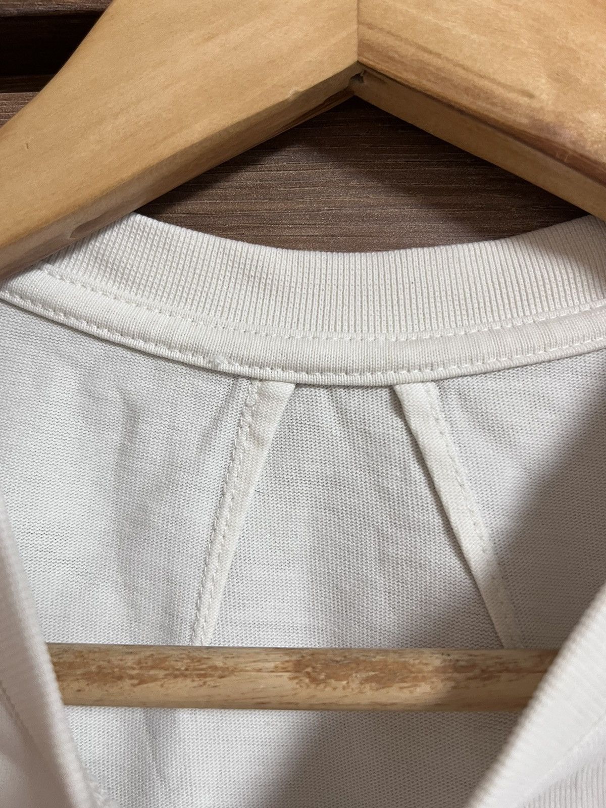 Rhude Vintage Rhude Tee Off-White Big Logo S Size US S / EU 44-46 / 1 - 15 Thumbnail