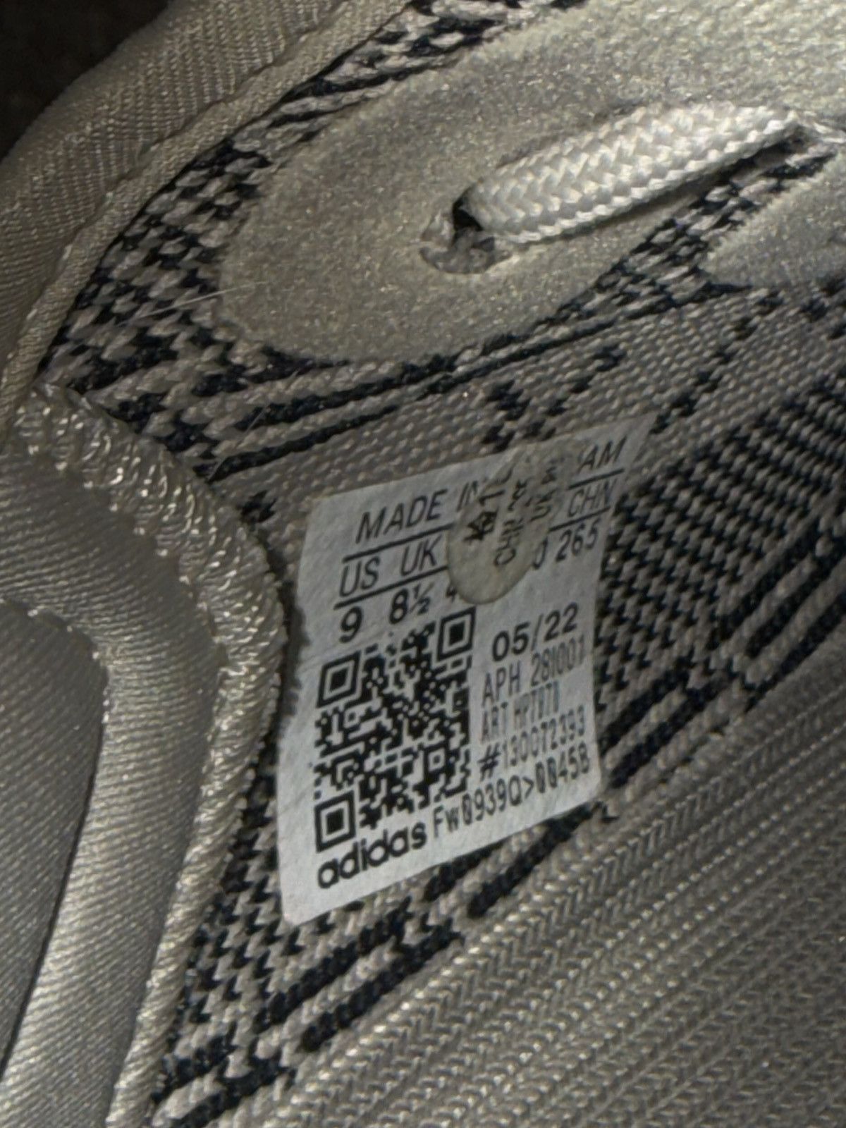 Yeezy Yeezy Boost 350 V2 Granite Sneakers (Size 9) Size US 9 / EU 42 - 5 Thumbnail