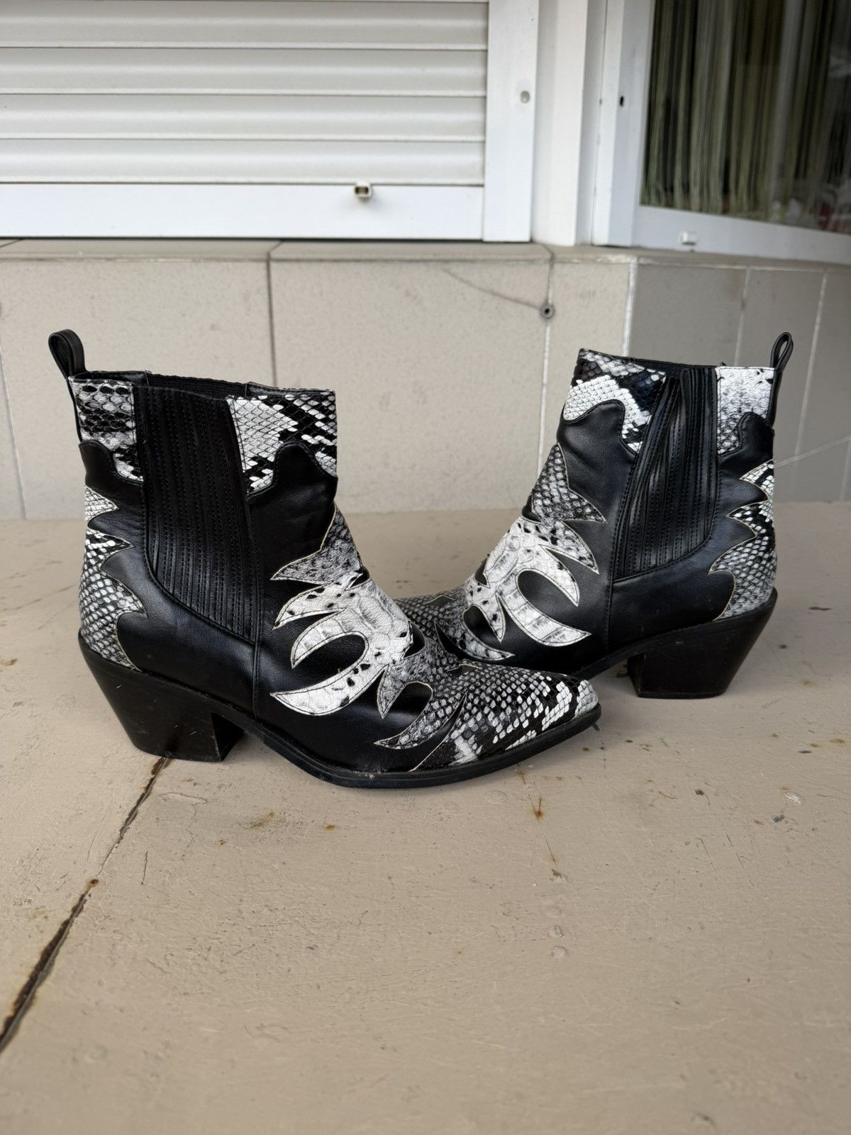 If Six Was Nine AS 98 Vibe Artisan Black Leather Side Zip Ankle Biker Boots Size US 6.5 / EU 39-40 - 1 Thumbnail