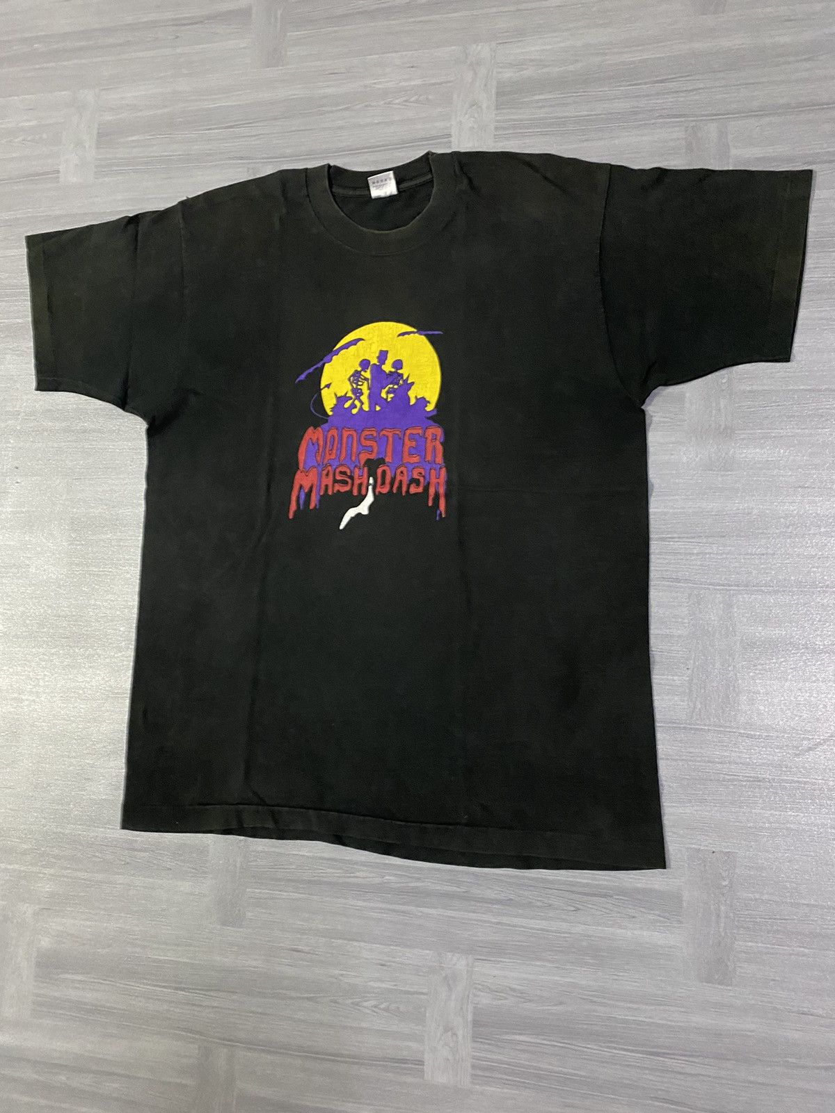 Vintage Vintage Monster Mash Dash T-Shirt Size US XL / EU 56 / 4 - 2 Thumbnail