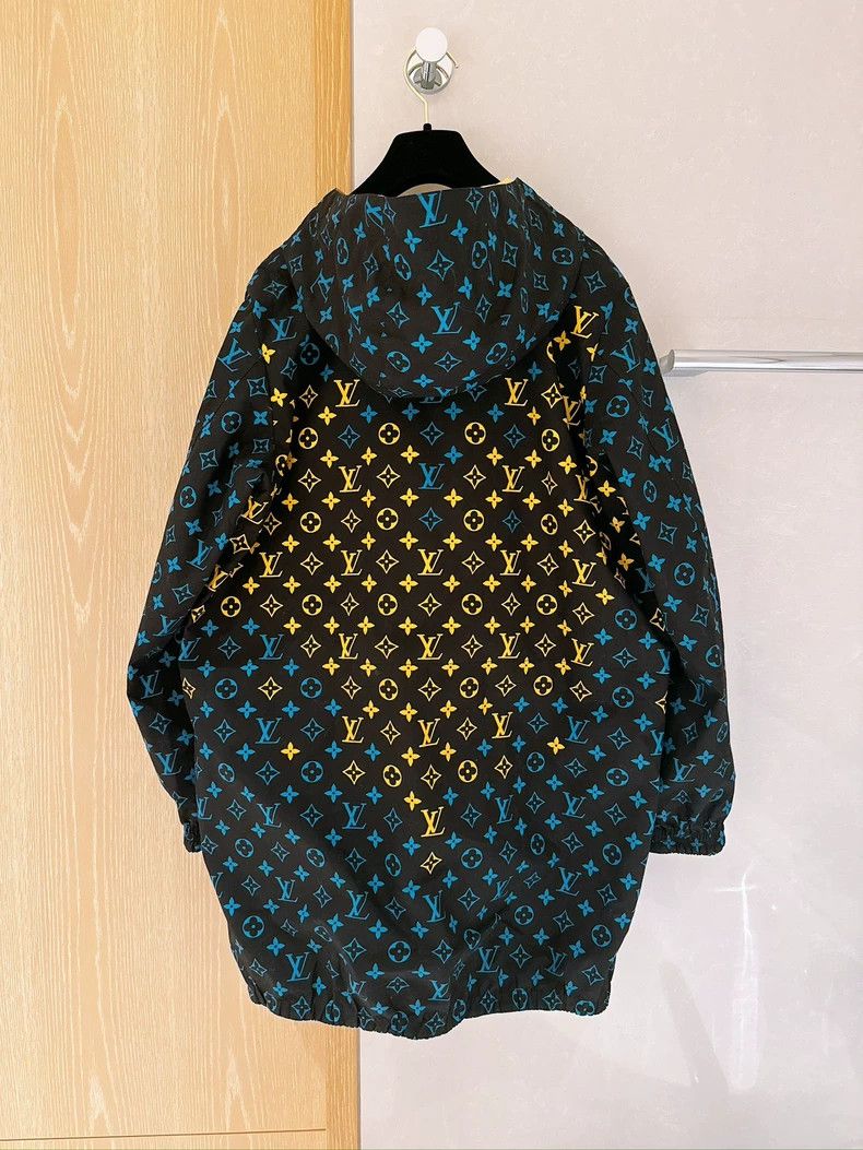 Louis Vuitton Louis Vuitton size 36 Stormtrooper jacket with full logo j Size US M / EU 48-50 / 2 - 2 Thumbnail