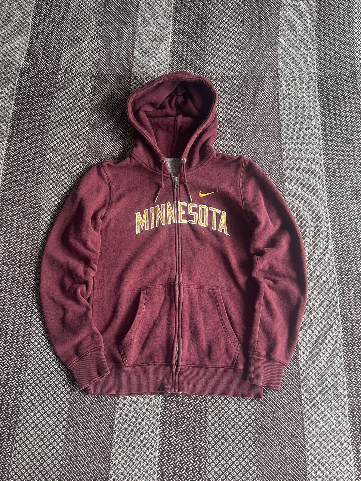 Nike × Vintage Vintage Nike Minnesota Streetwear Style Y2K Zip Up Hoodies Size S / US 4 / IT 40 - 1 Thumbnail