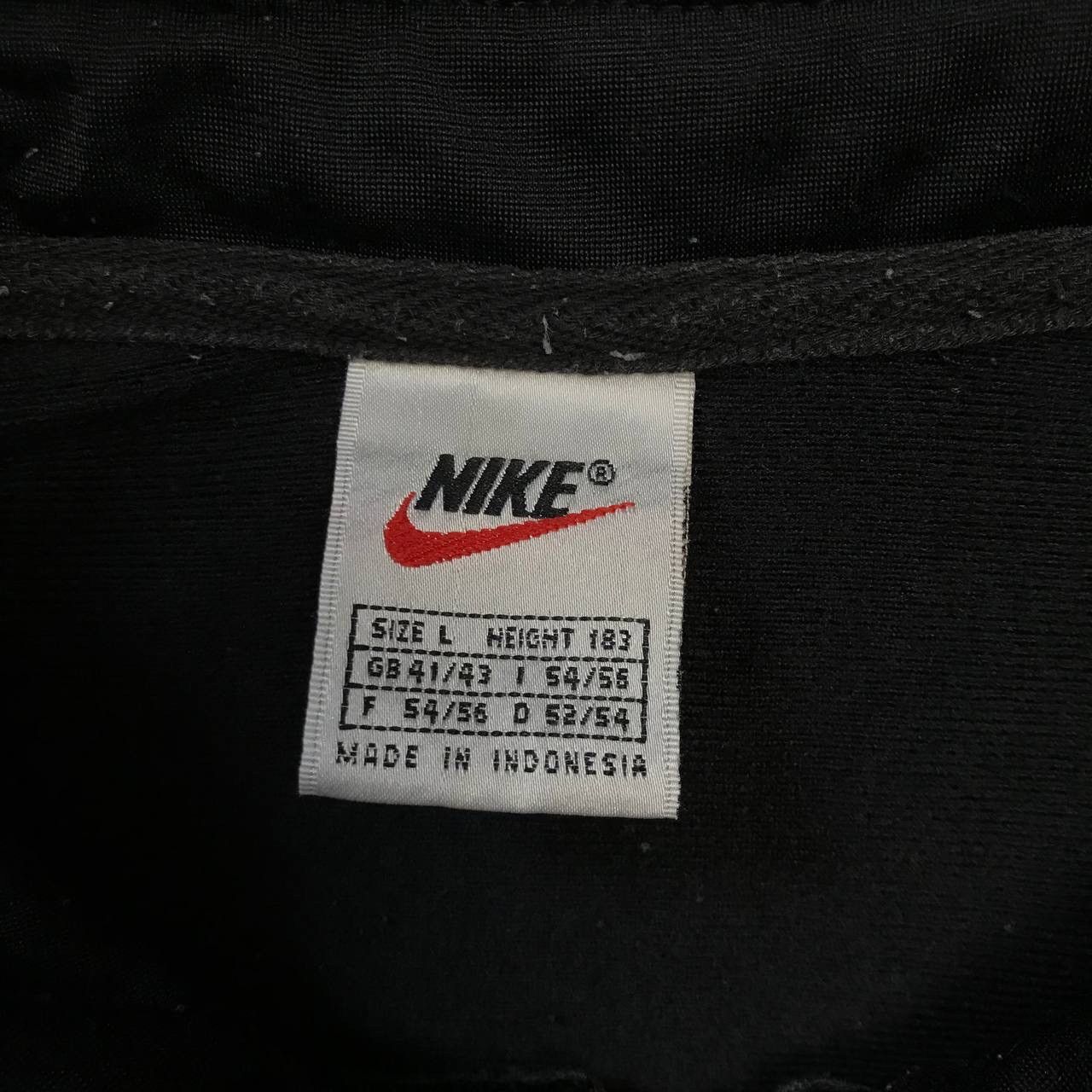 Nike Nike Basketball Full Zip Tee Vintage 90s/00s Size US L / EU 52-54 / 3 - 6 Thumbnail