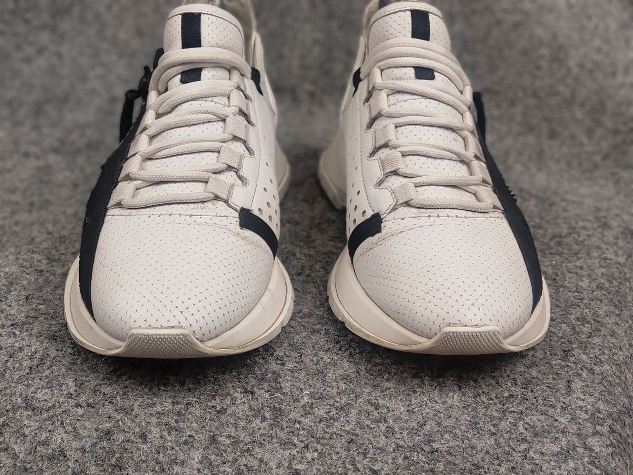 Givenchy Givenchy spectre runner sneakers leather Logo Zip Shoes Size US 8.5 / IT 38.5 - 6 Thumbnail
