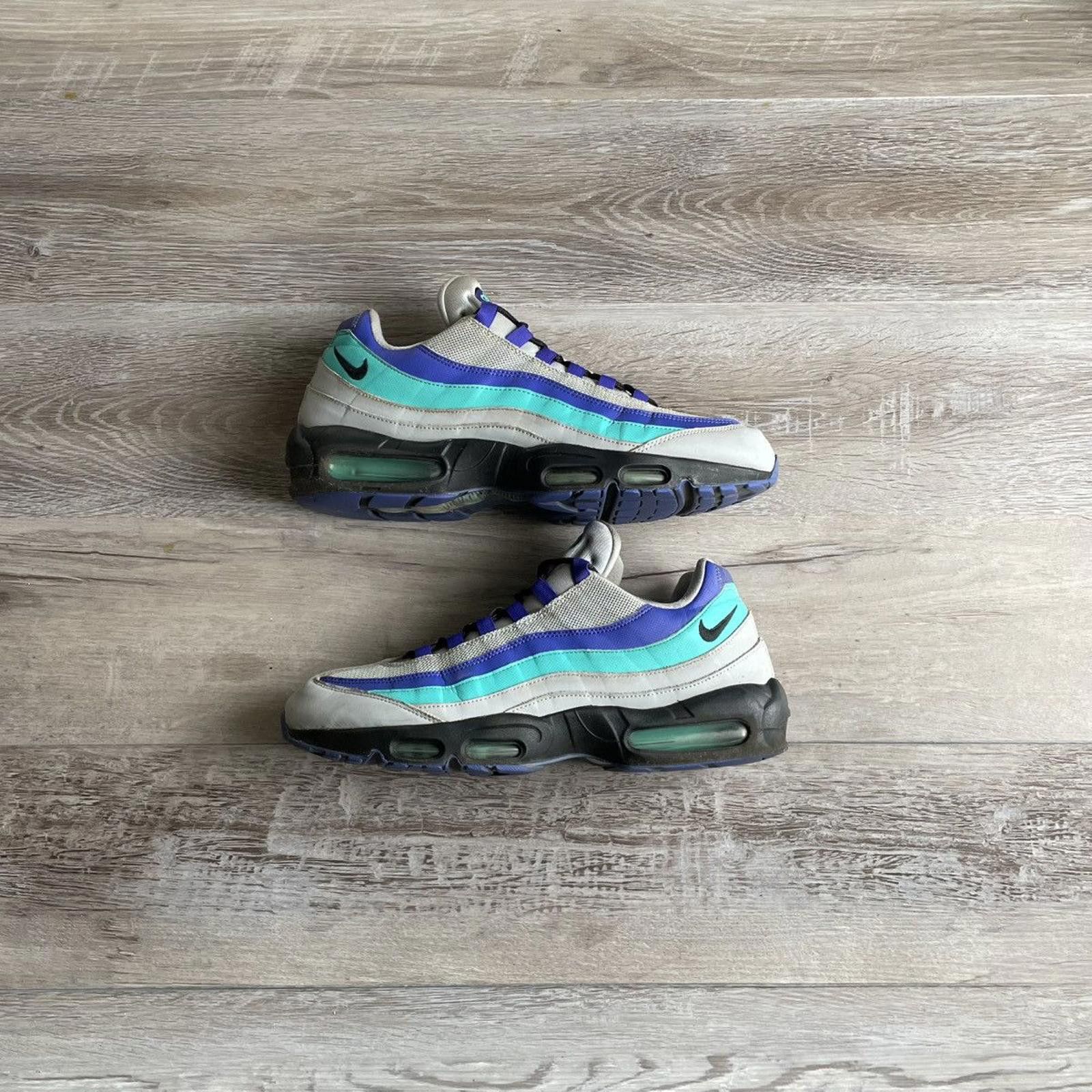 Nike NIKE • Air Max '95 "Wolf Grey Grape" (12M) Size US 12 / EU 45 - 1 Thumbnail