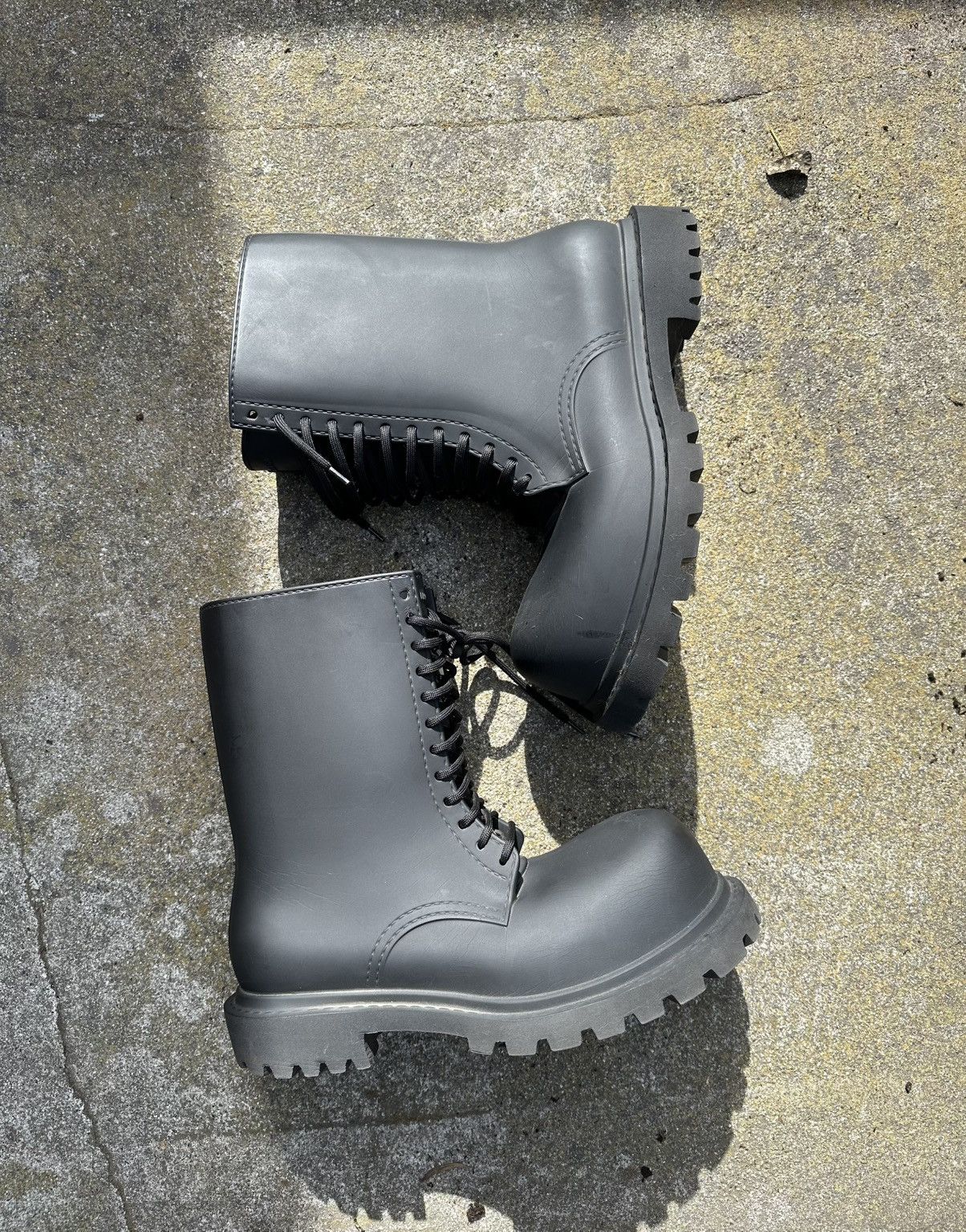 Balenciaga Balenciaga Runway Winter 24 Stomper Boots | Grailed
