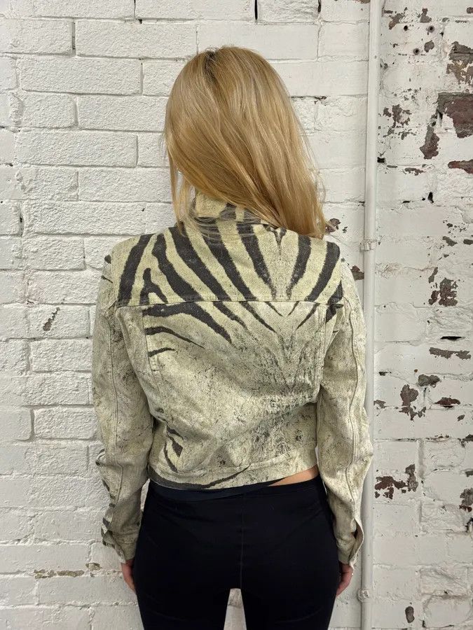 Roberto Cavalli SS1999 Roberto Cavalli Zebra Marble Buttoned Cropped Jacket Size M / US 6-8 / IT 42-44 - 4 Thumbnail