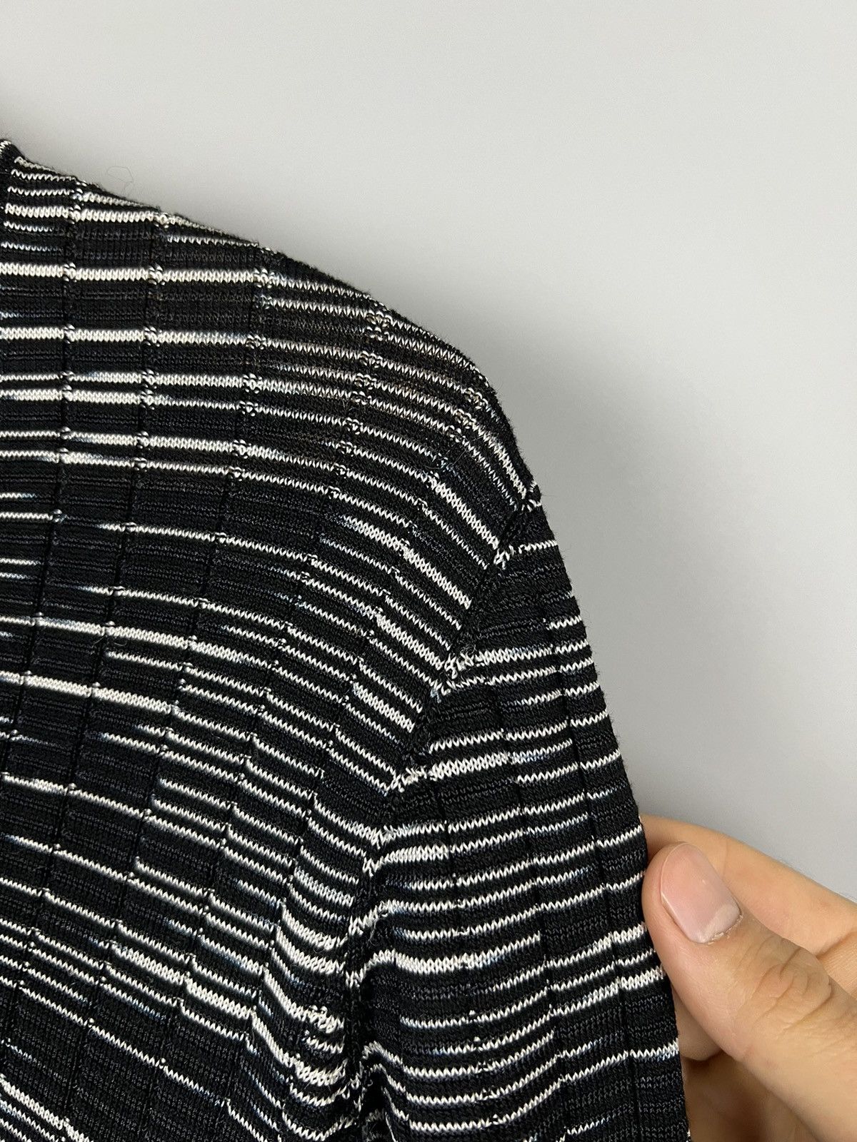 Missoni Missoni Sport V-neck Fine Knit Sweater Size S / US 4 / IT 40 - 4 Thumbnail
