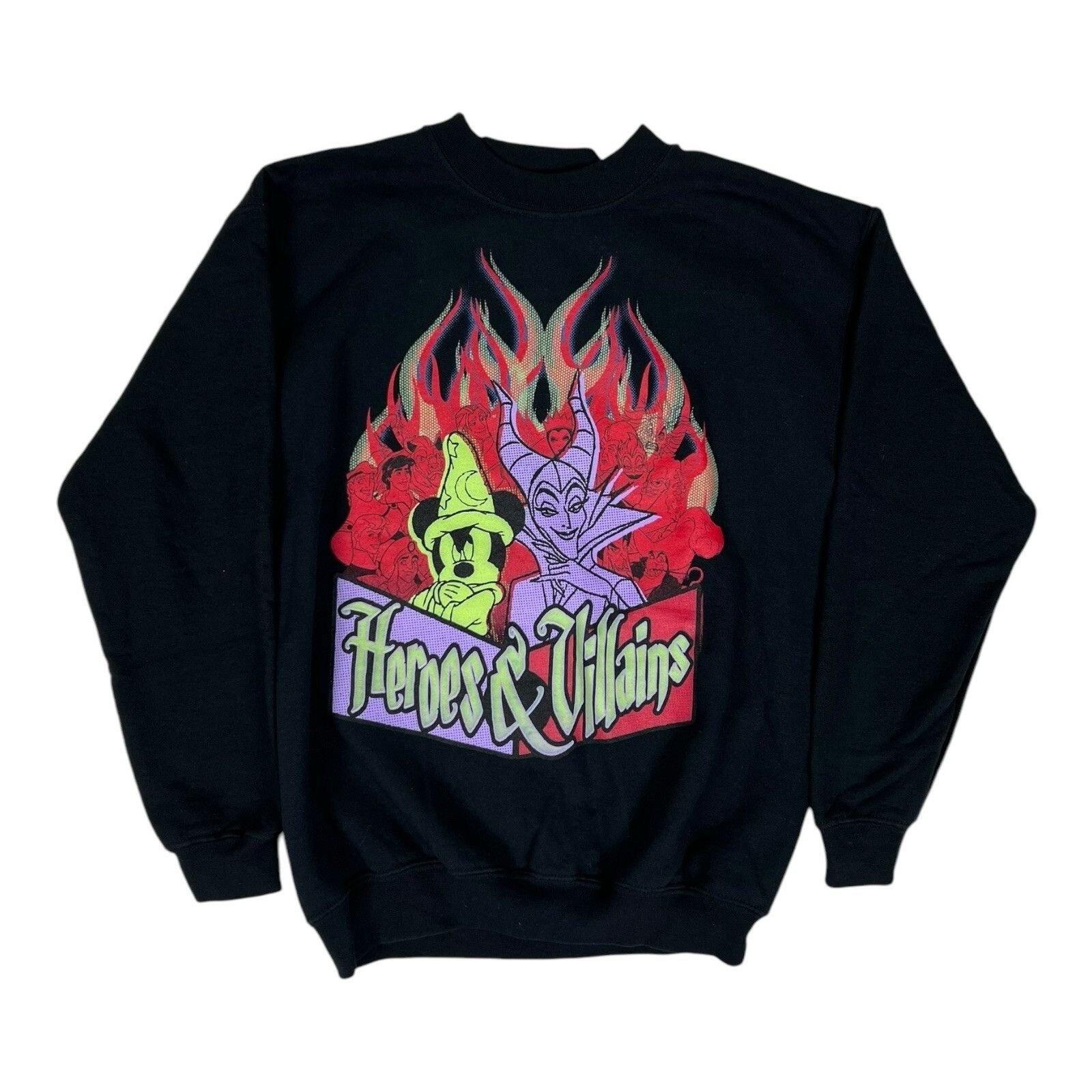 Disney Vintage Disney Parks Heroes & Villains Sweatshirt Size XS Size XS / US 0-2 / IT 36-38 - 1 Thumbnail