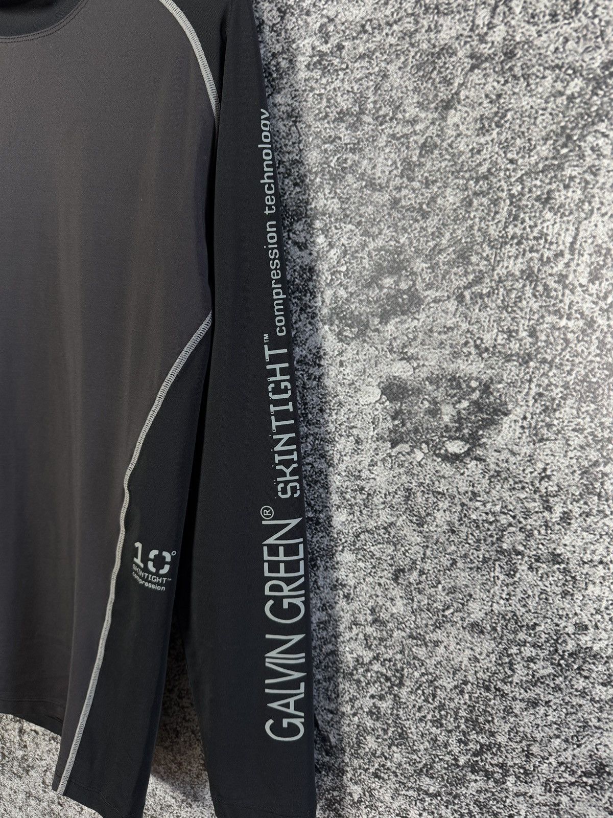 Galvin Green Galvin Green Skintight Compression Long Sleeve Golf Top Sz M Size US M / EU 48-50 / 2 - 6 Thumbnail