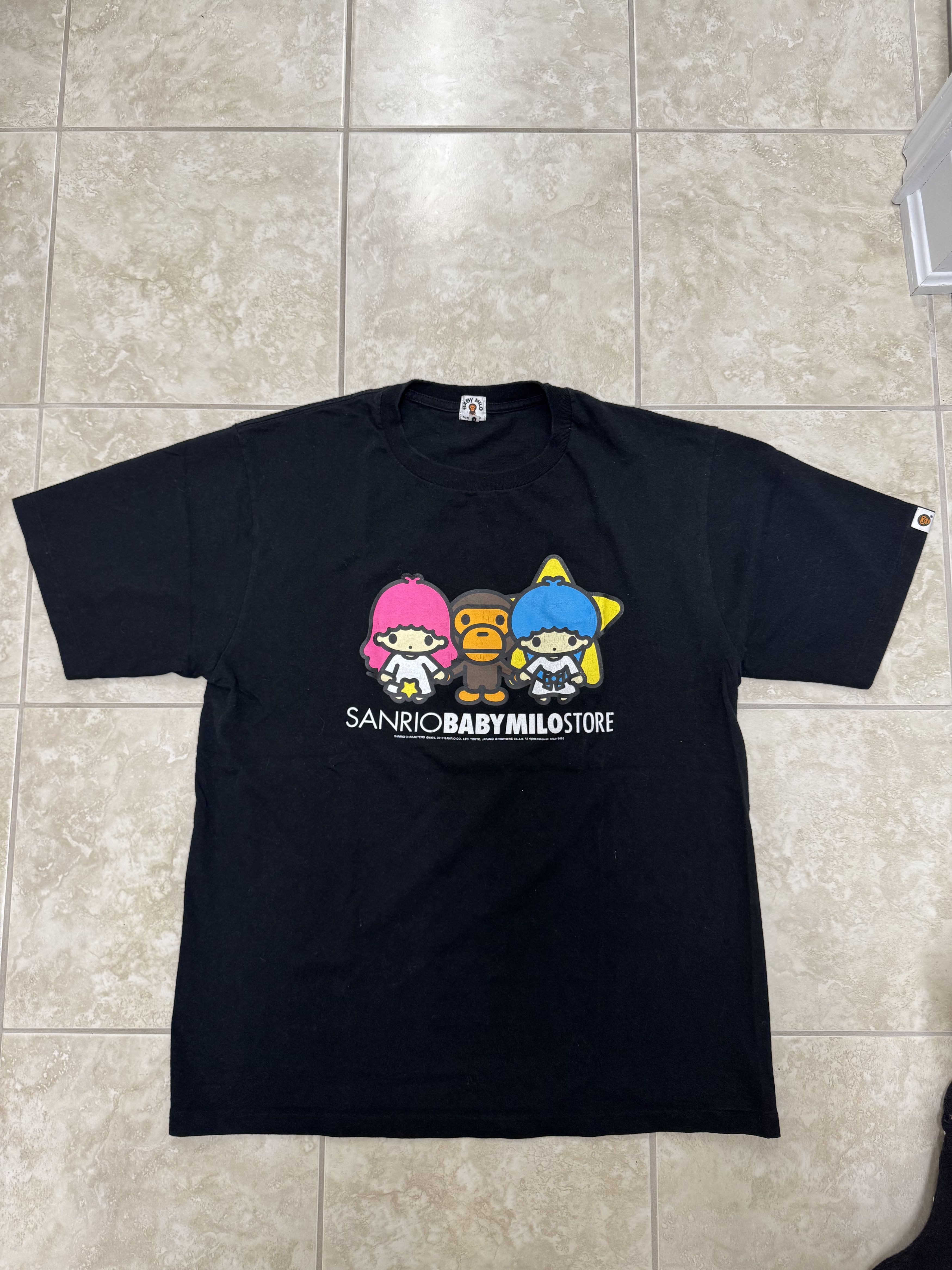 HELLO KITTY BABY MILO Tシャツ 黒 BAPE Baby Milo x Hello Kitty Ginza Exclusive T-shirt Black