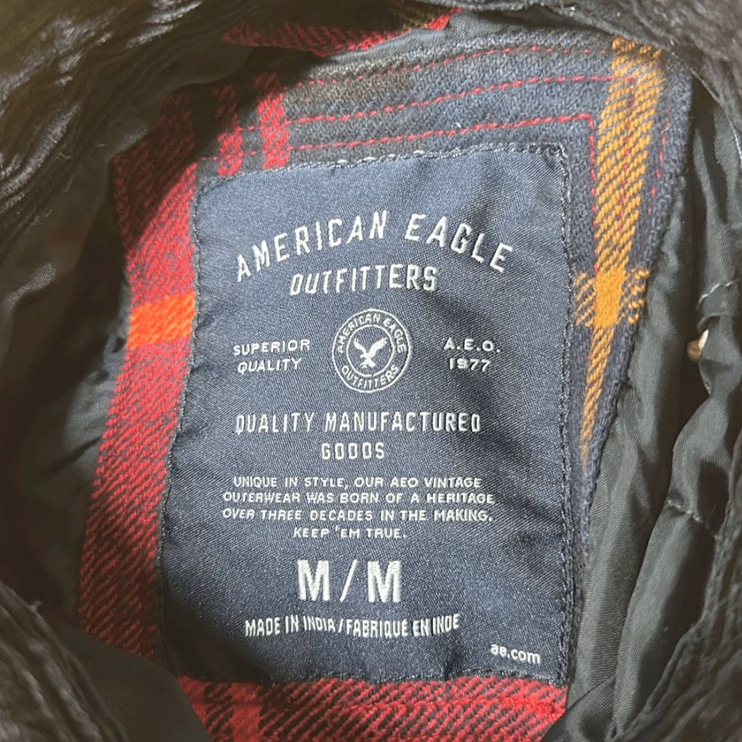 Vintage VINTAGE American Eagle Flannel Shirt Men’s M Red Plaid Fall Mens Hole in Sleeve Shacket Patterned Flannel Shirt Size US M / EU 48-50 / 2 - 6 Thumbnail