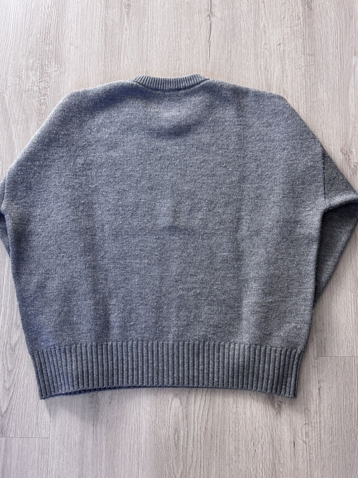 AMI AMI Paris De Coeur Red Sweater Grey Oversized Medium Unisex Size US M / EU 48-50 / 2 - 11 Thumbnail
