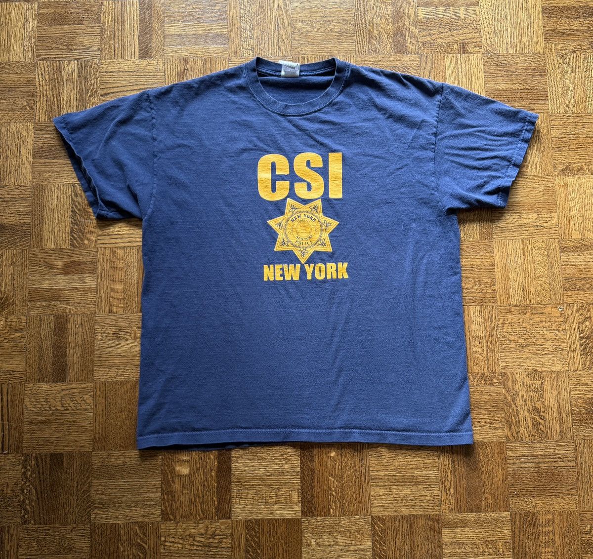 Vintage Vintage Y2K CSI New York Graphic Tee Size US XL / EU 56 / 4 - 1 Thumbnail