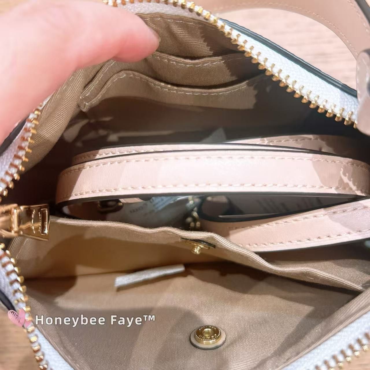 Coach Teri Mini Crossbody Bag In Pretty Signature Canvas CDW52 Size ONE SIZE - 7 Thumbnail