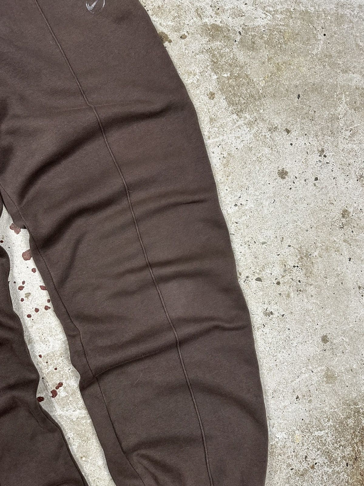 Nike Vintage Y2K Nike Brown Baggy Sweatpants Swoosh rare loose Size US 30 / EU 46 - 6 Thumbnail
