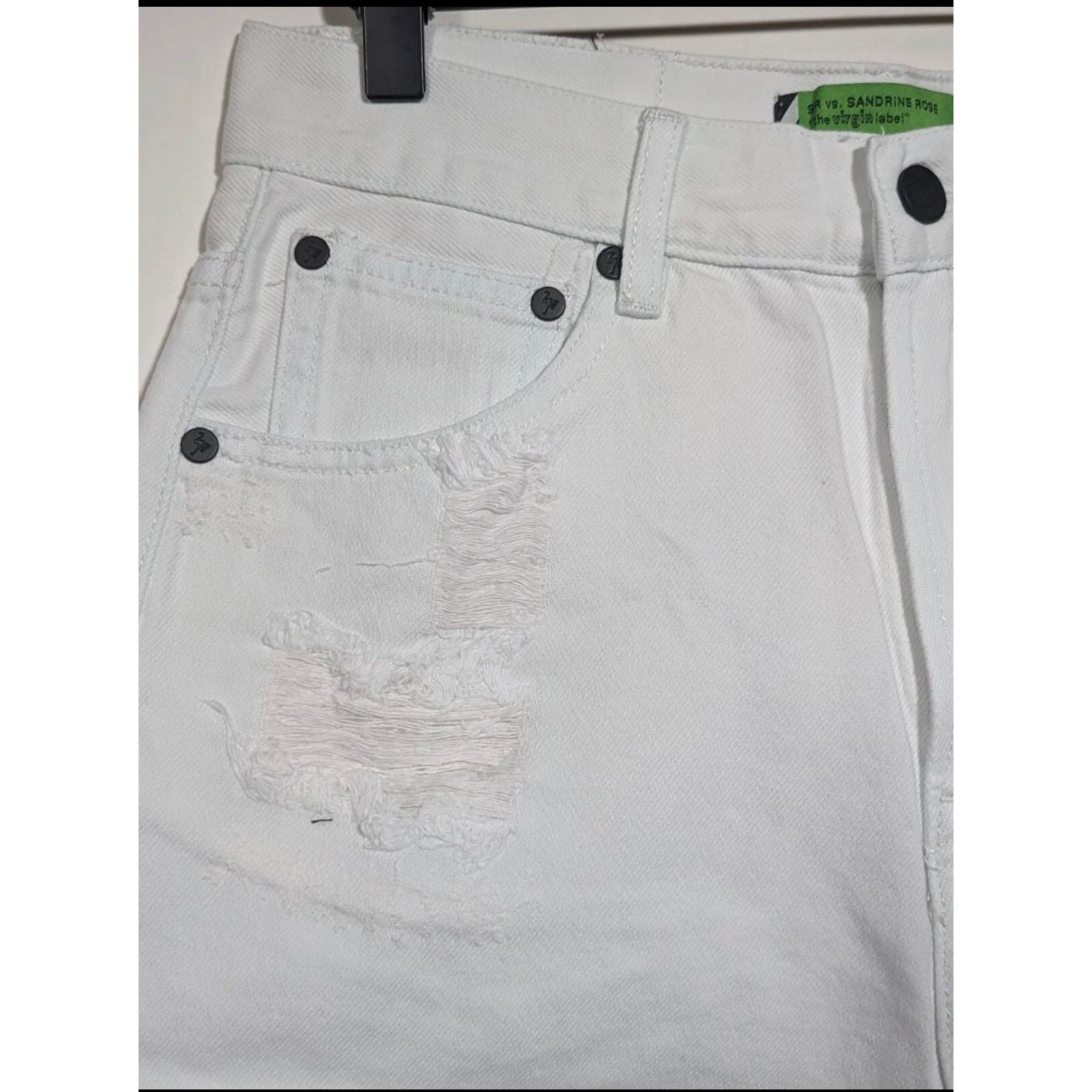 Sandrine Rose Sandrine Rose Shorts White Raw Hem Short Style R3019 Sz 27 Size 27" / US 4 / IT 40 - 6 Thumbnail